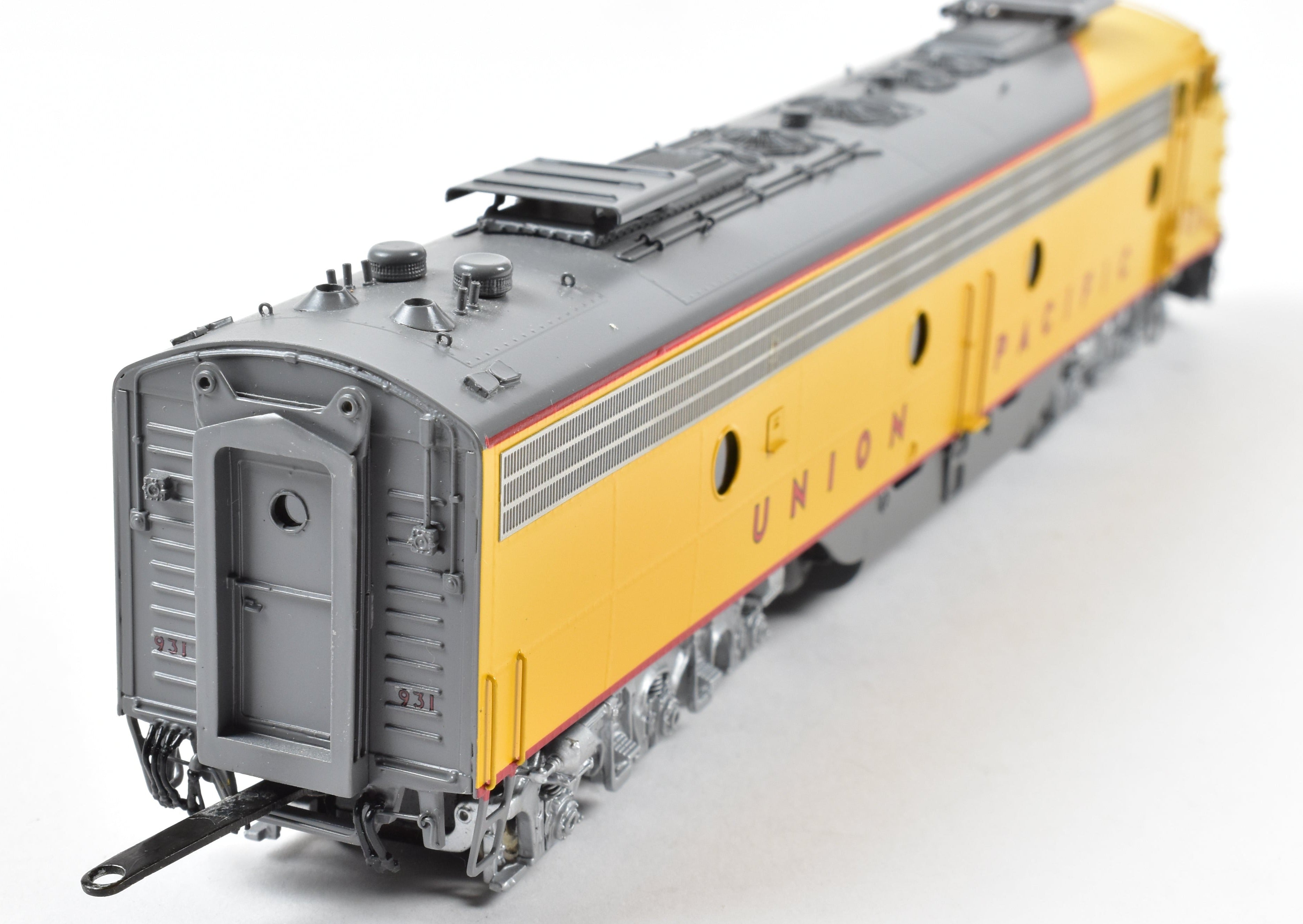 HO Scale Brass Union Pacific EMD E8 A/B Set Model Train - Challenger Imports Premium Collection