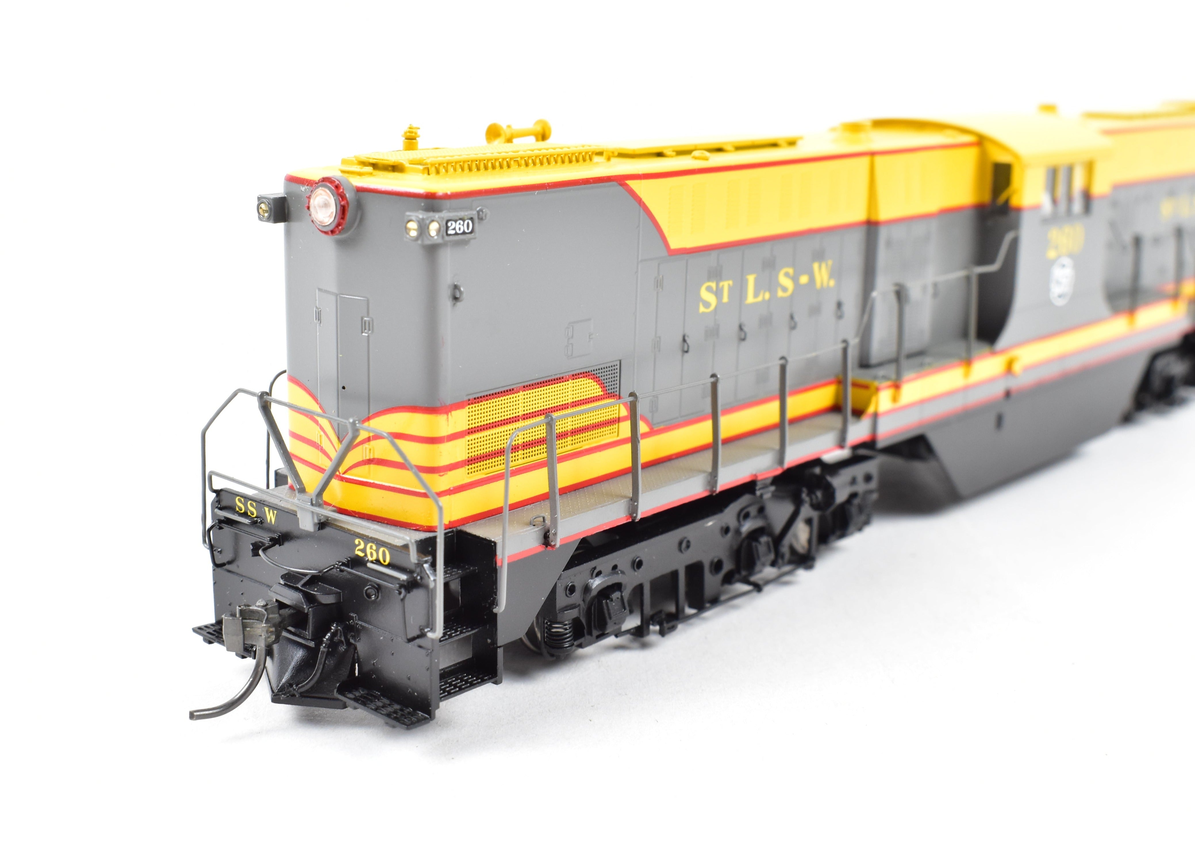 HO Scale Brass Model - Cotton Belt Baldwin Center Cab Diesel DT - 6 - 6 - 2000 F/P Division Point SSW Locomotive by DVP