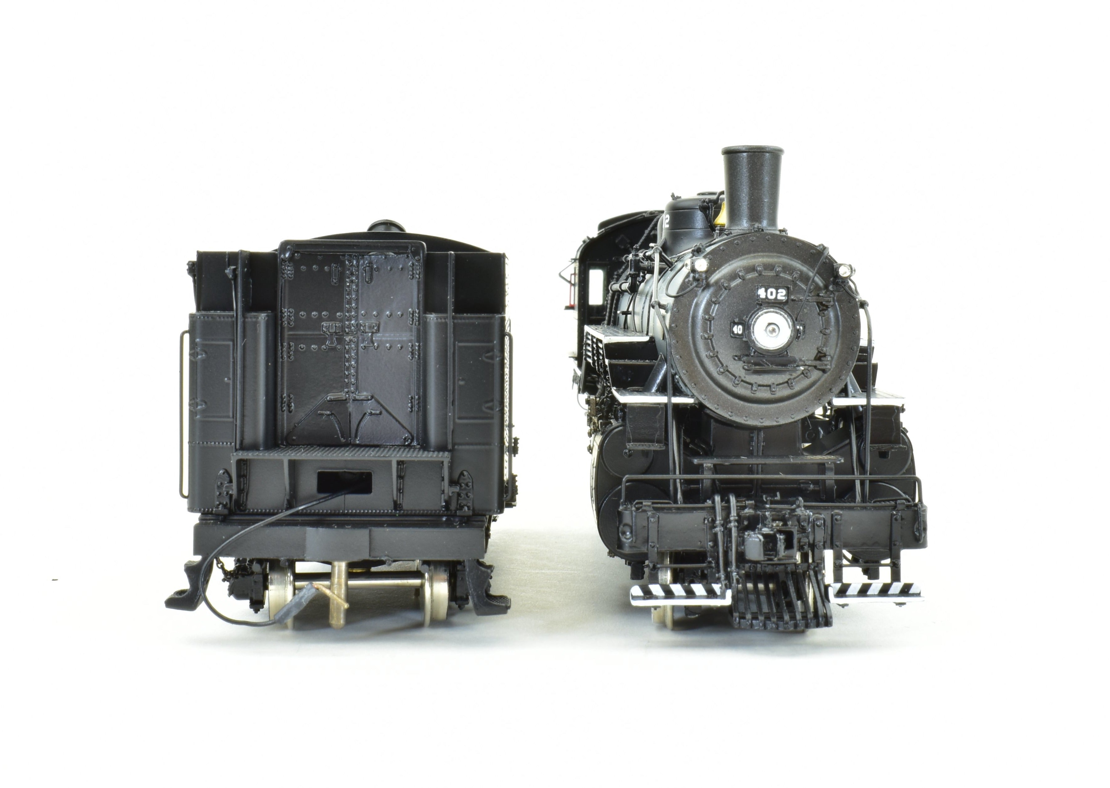 HO Scale Brass Steam Locomotive - Division Point DM&IR - Duluth Missabe & Iron Range Class P 4-6-2 #402 with Grey Boiler Scheme and Front Pilot