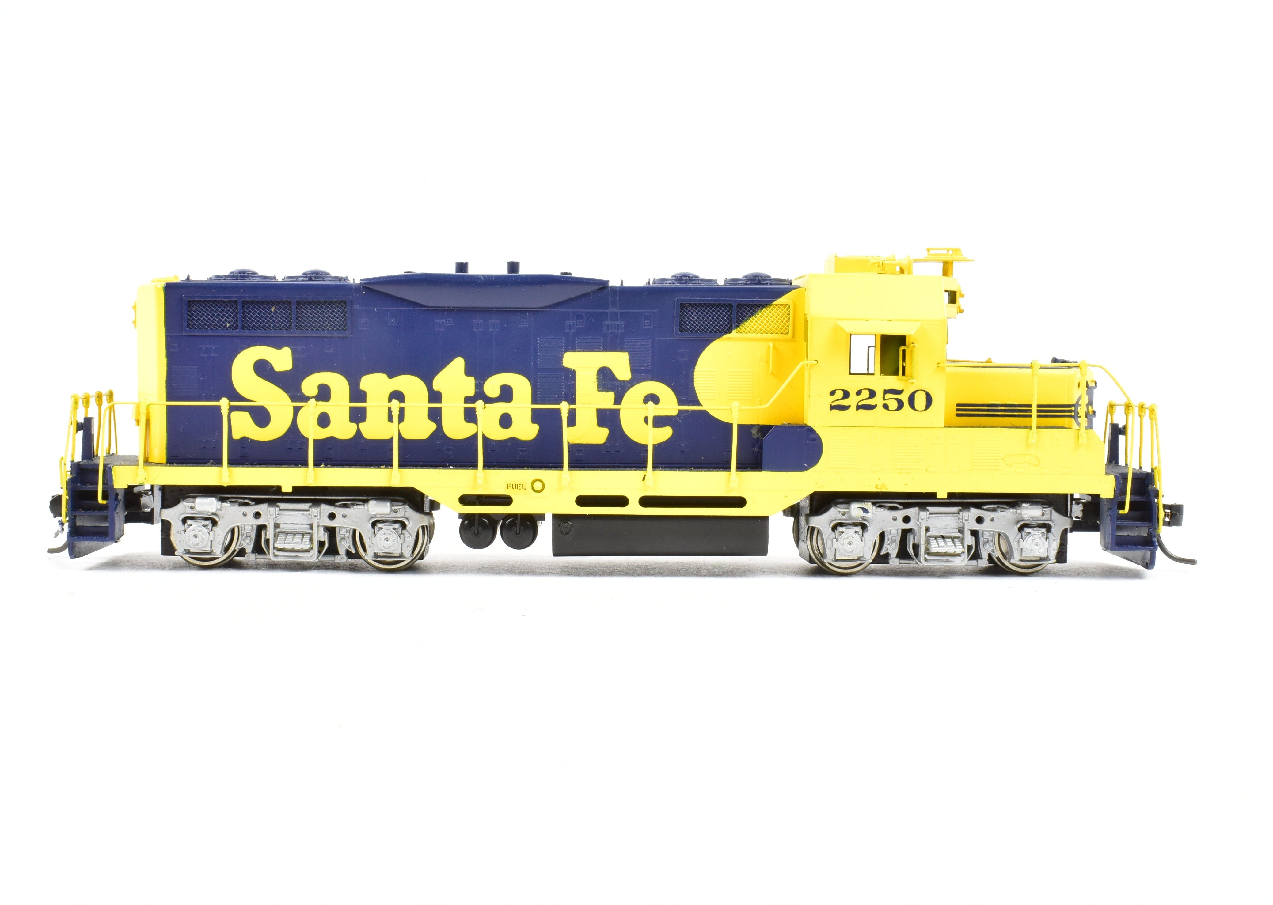 HO Scale Brass Hallmark Model ATSF - Santa Fe EMD GP - 7R Custom - Painted Railroad Locomotive Model
