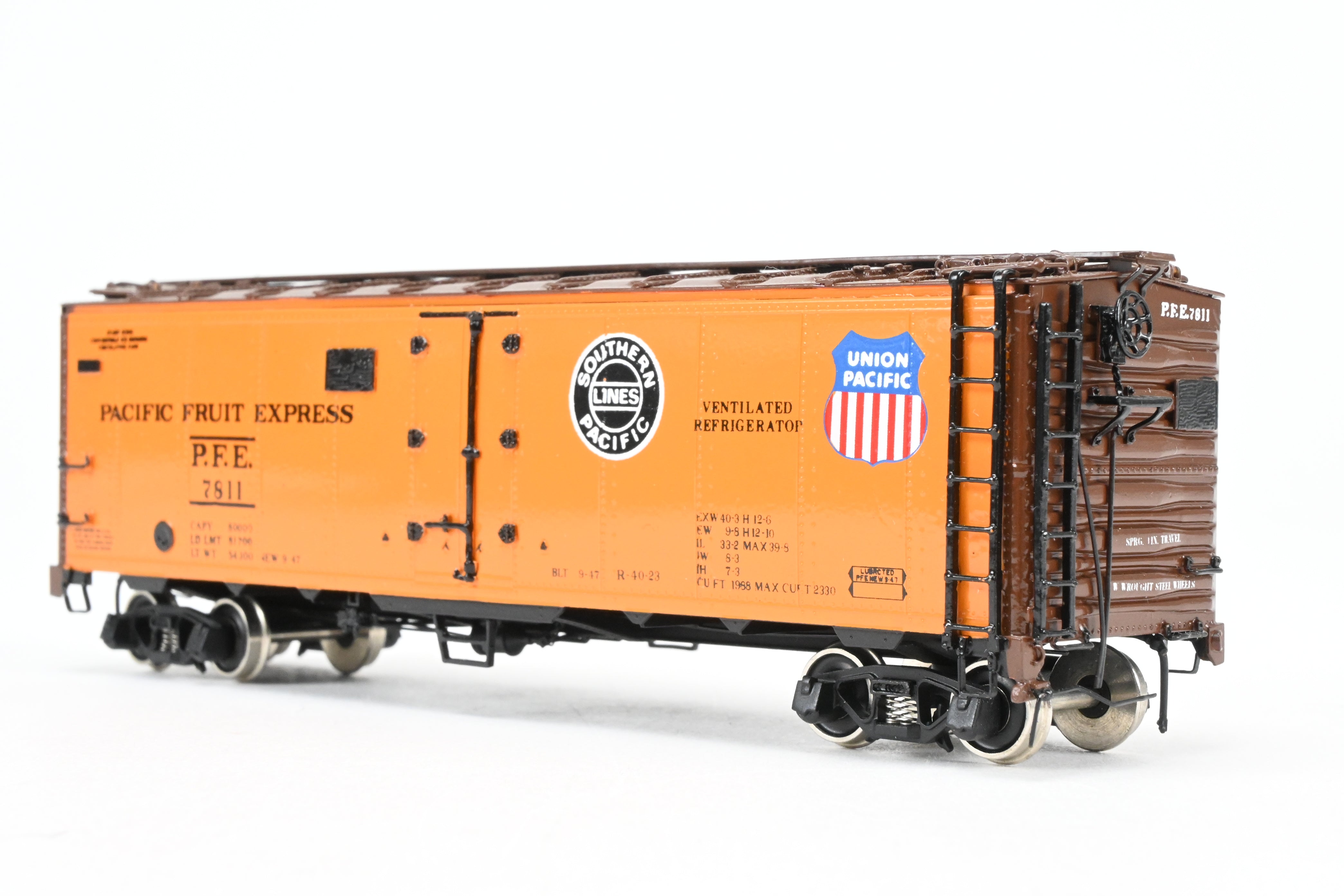 High - Quality HO Scale Brass CIL Challenger Imports Pacific Fruit Express R - 40 - 23 Steel Refrigerator Car Model with FP #7811