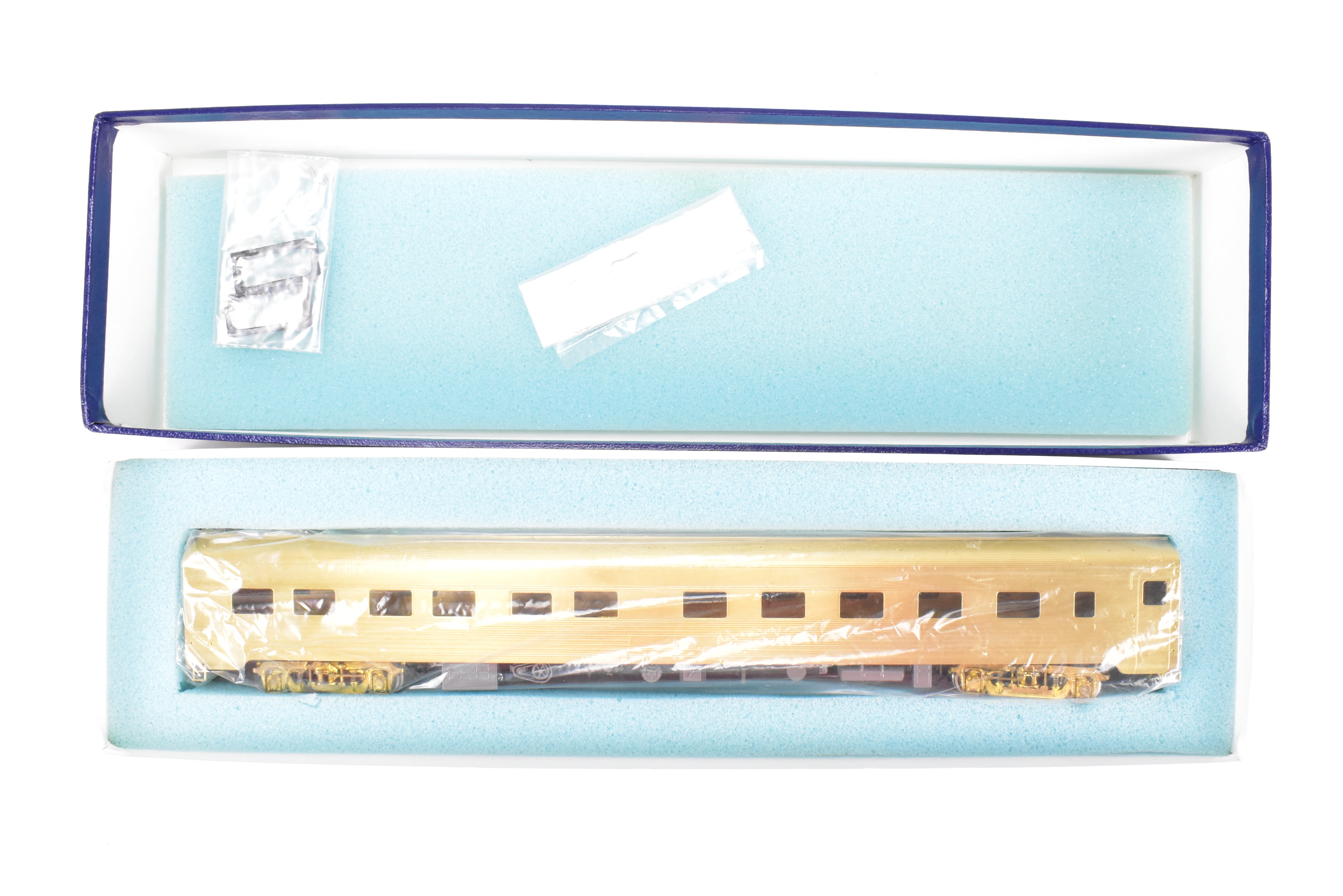 HO Scale Brass Cascade Models MILW - Milwaukee Road 10-6 Pacific Sleeper Model Train Car