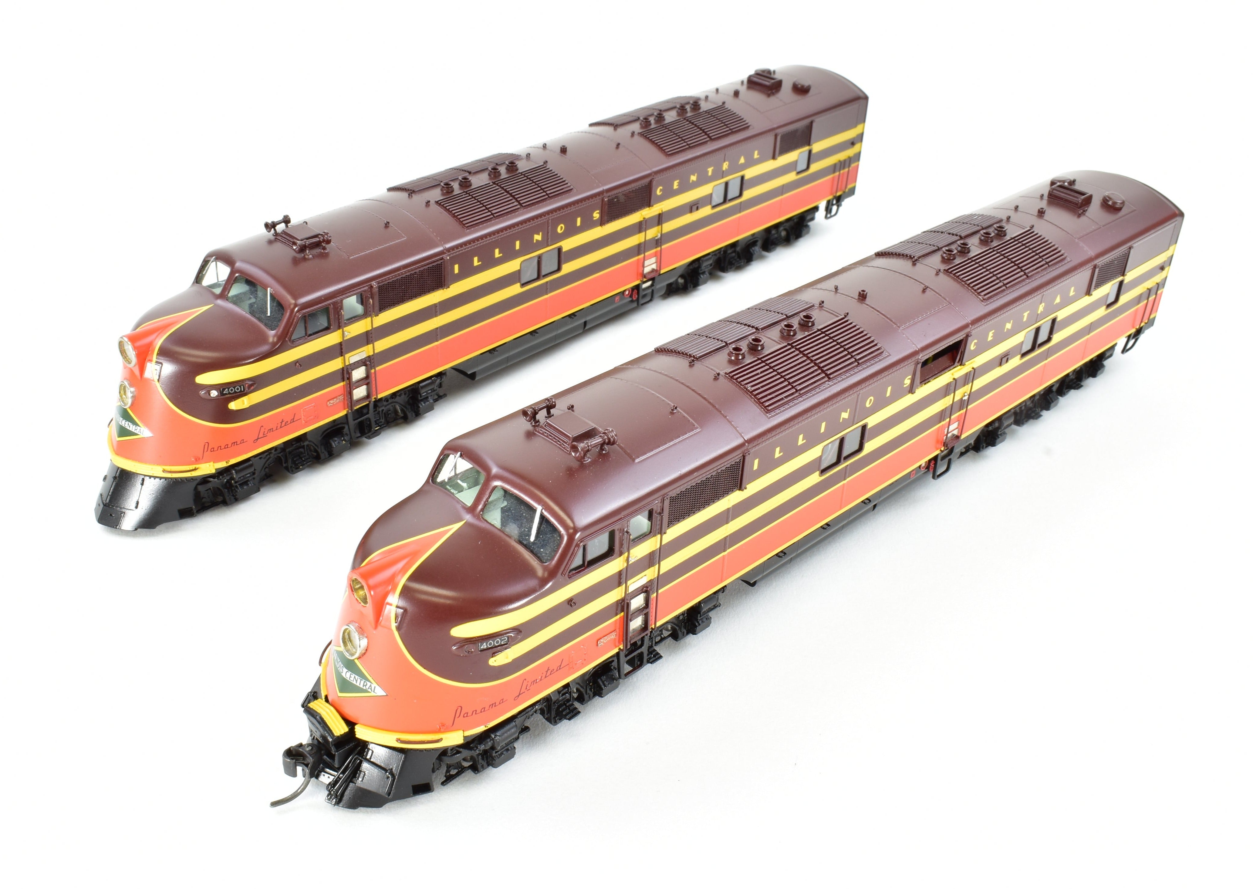 HO Scale Brass Model Train Set - Railway Classics Illinois Central 1942 Panama Limited 10-Car Set with EMD E6 AA Set F/P, Featuring ESU DCC & Sound System