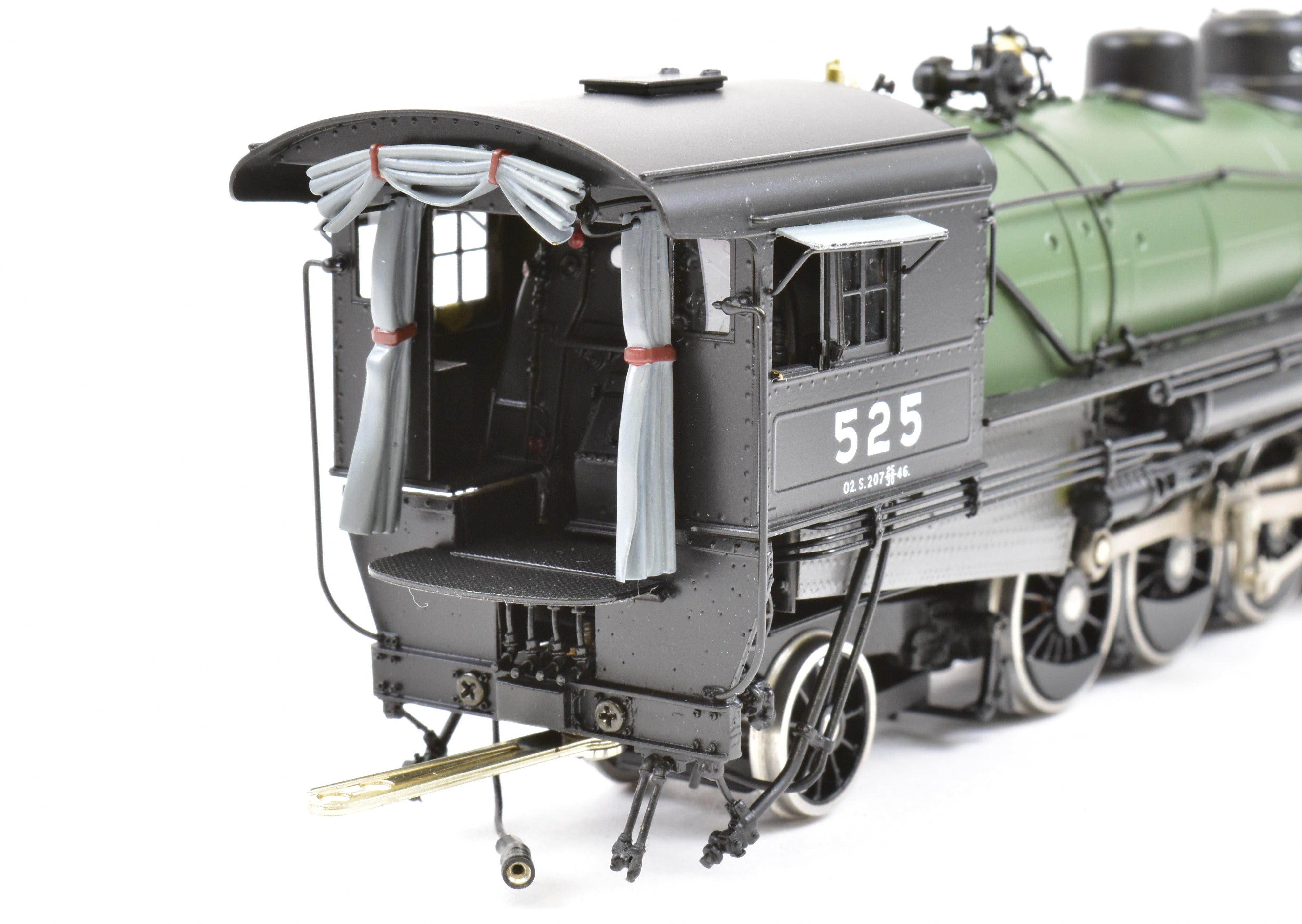 HO Scale Brass Model Train - W&R Enterprises SP&S - Spokane, Portland & Seattle Railway Class O - 2 2 - 8 - 2 FP Glacier Scheme Locomotive No. 525