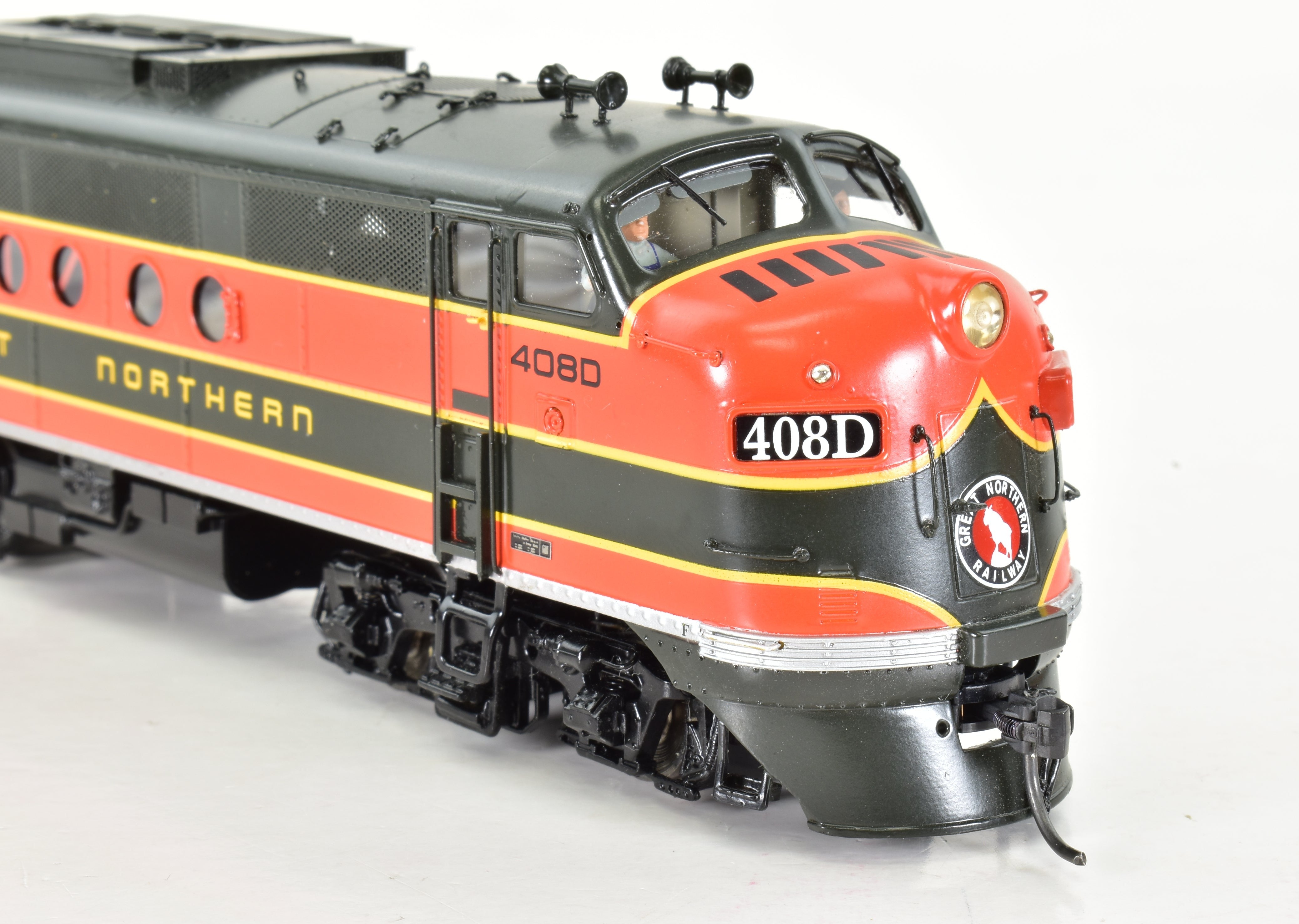HO Scale Brass Division Point (DVP) Great Northern EMC FTA/B Set with Factory Painting and High - Quality Details