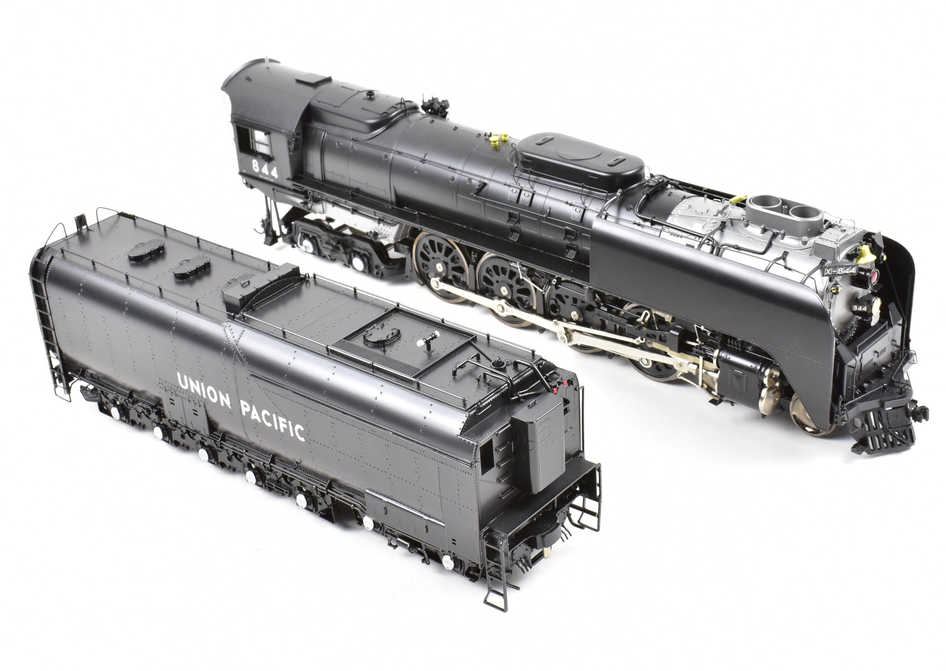O Scale Model Train - Overland Models, Inc. Union Pacific FEF - 3 4 - 8 - 4 Steam Locomotive from the 1996 - 1997 Excursion Era