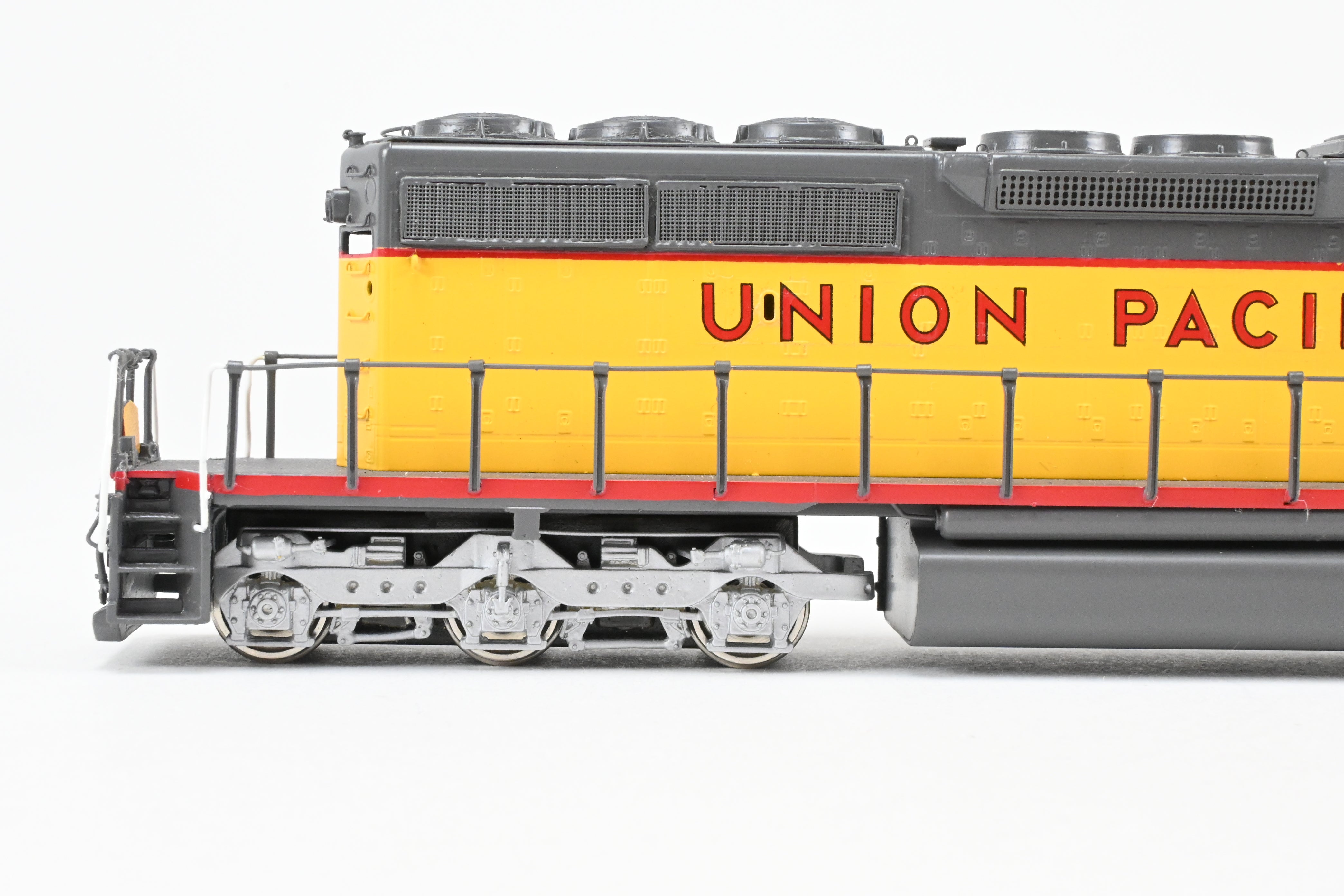 HO Scale Brass E&P Associates Union Pacific EMD SD40-2 Phase III Freight Locomotive Model, Factory Painted in UP Yellow and Gray, Lettered but Without Number