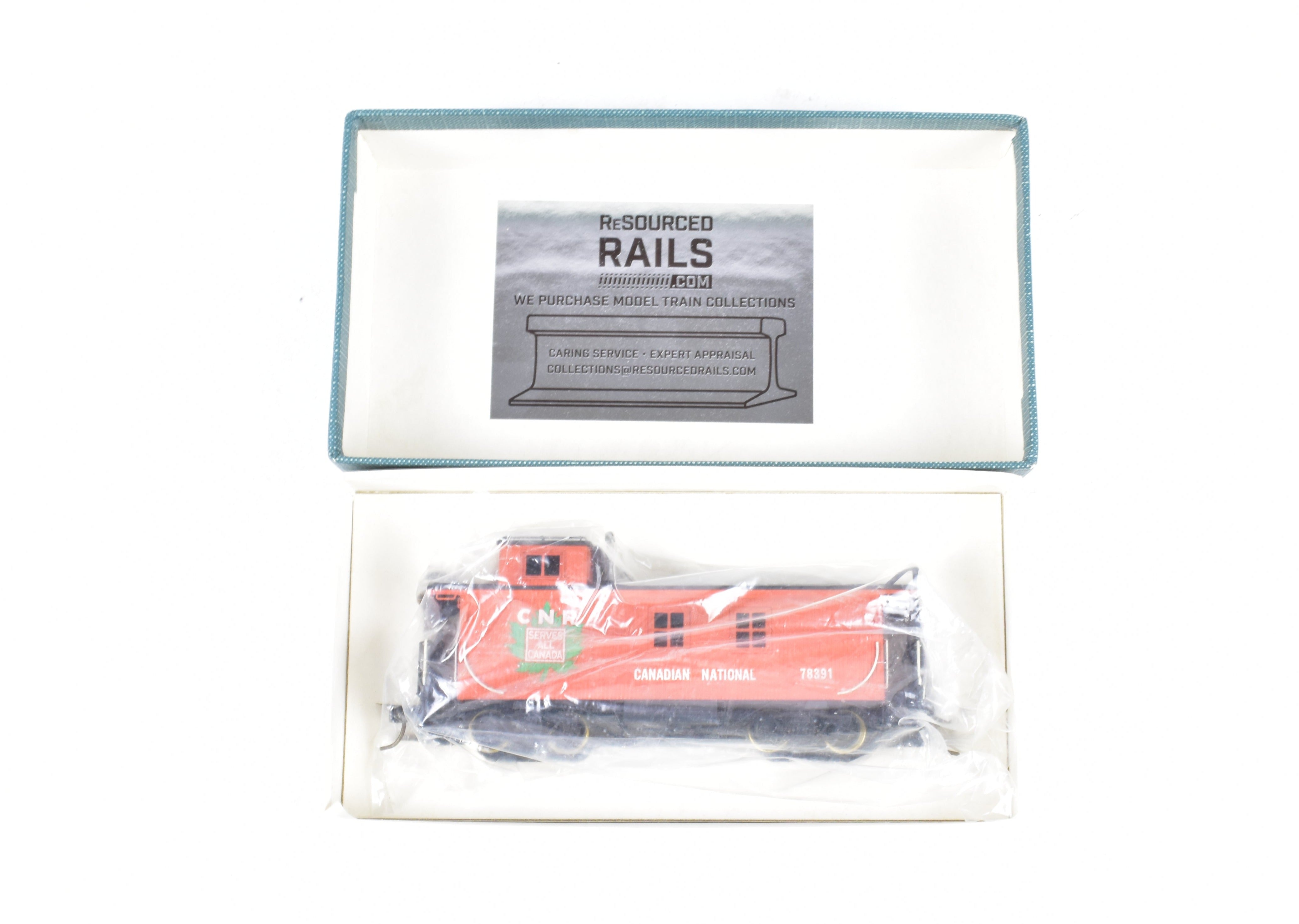 Custom Painted HO Brass PFM Canadian National Railway Wood Caboose #78391 by Van Hobbies