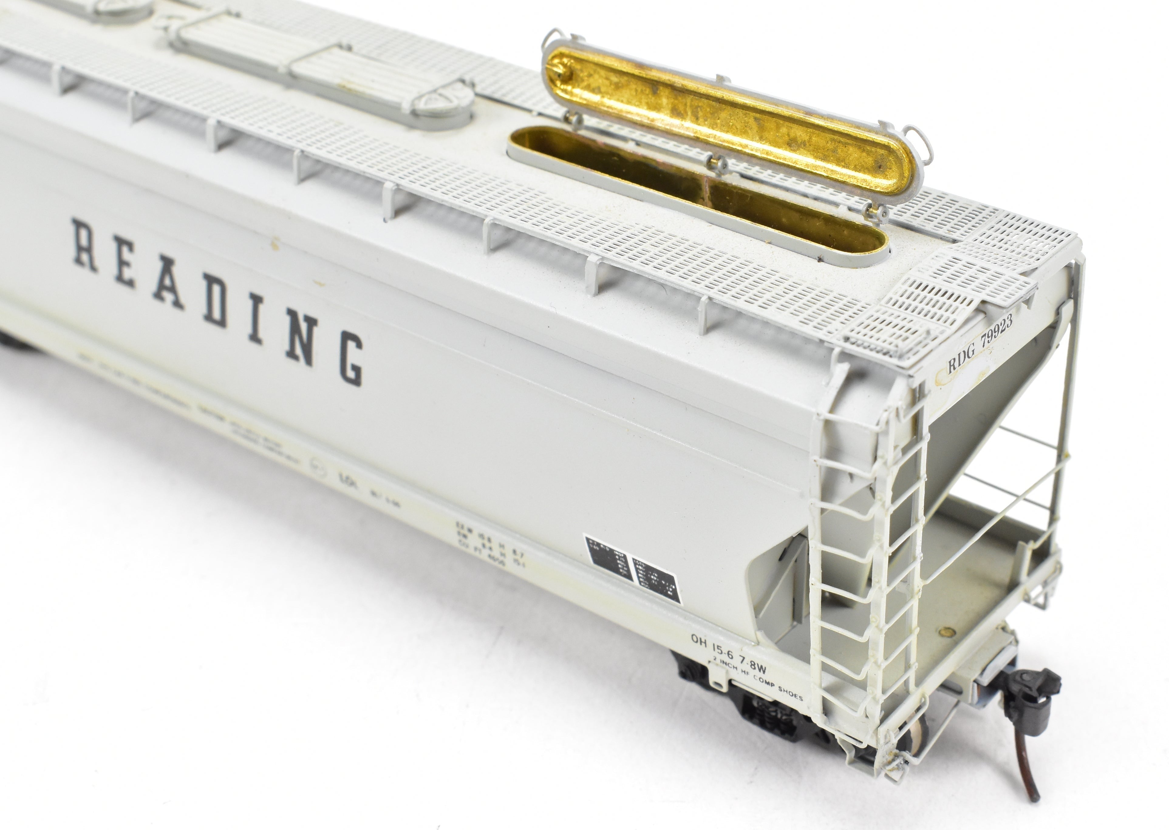 HO Scale Brass Model Train - Overland Models, Inc. (OMI) Reading RDG ACF 3 - Bay Centerflow 4650 Covered Hopper with 3 Long Hatches, CP No. 79923