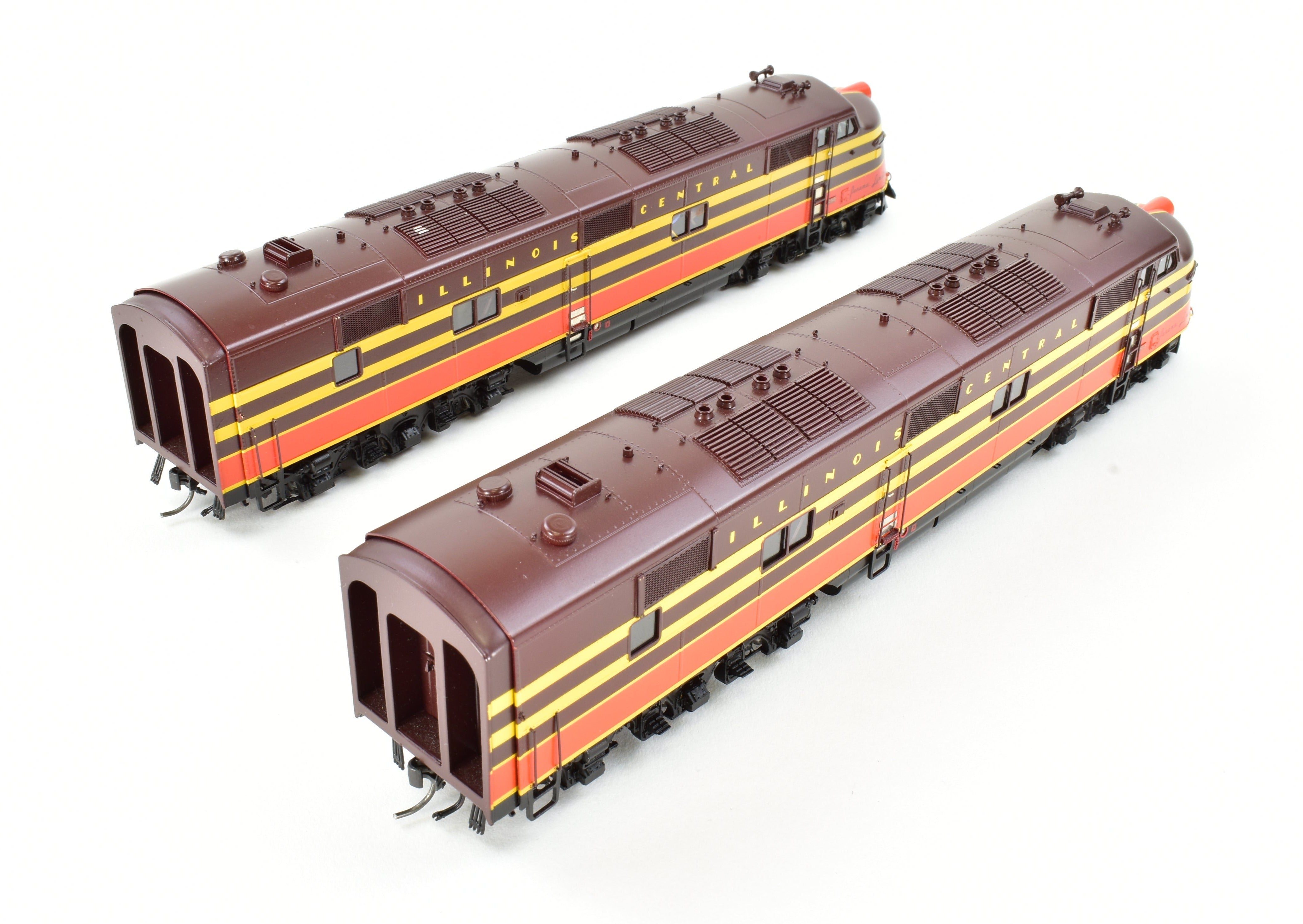 HO Scale Brass Model Train Set - Railway Classics Illinois Central 1942 Panama Limited 10-Car Set with EMD E6 AA Set F/P, Featuring ESU DCC & Sound System
