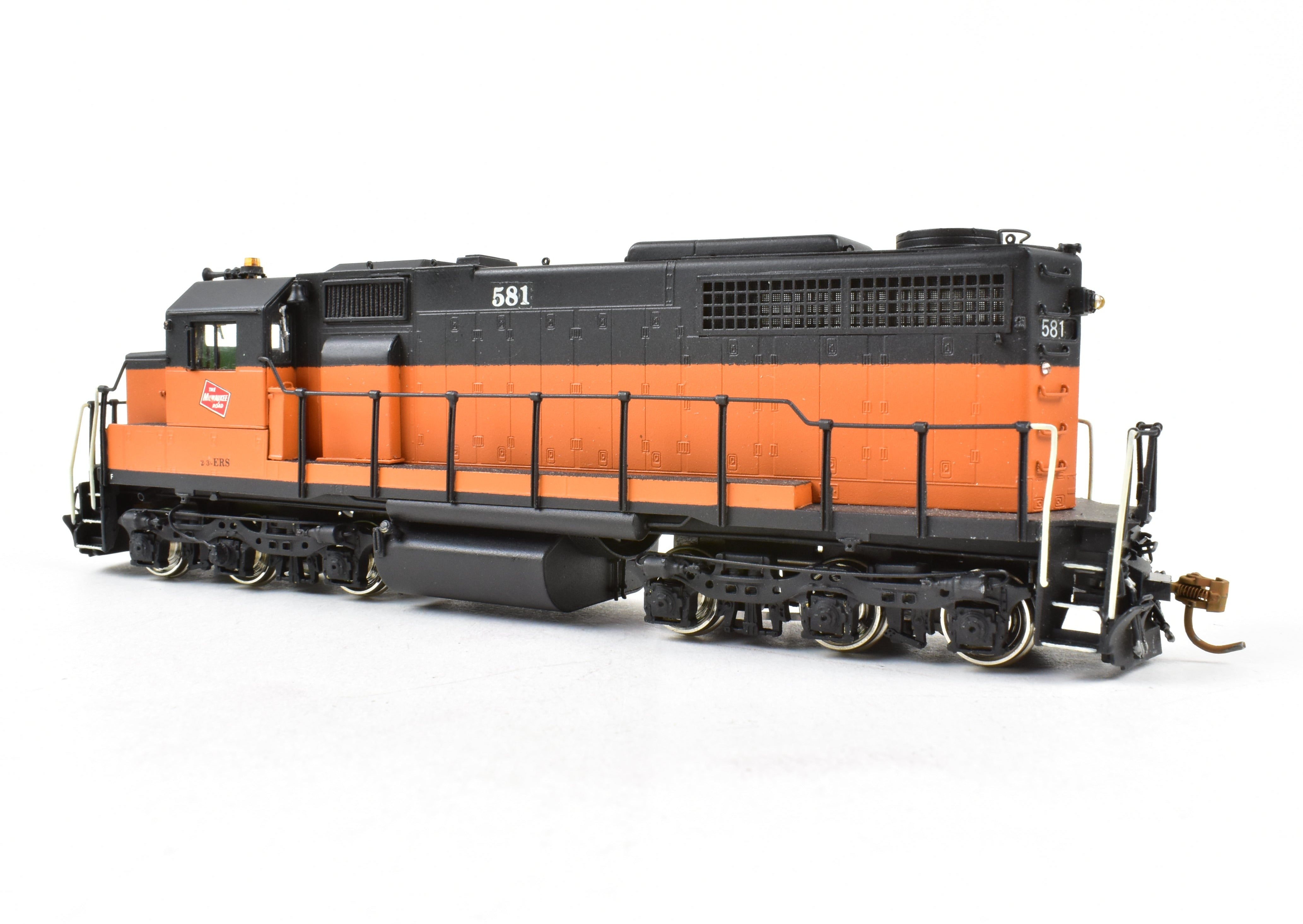HO Scale Brass OMI MILW - Milwaukee Road EMD SDL39 Custom Painted Locomotive #581