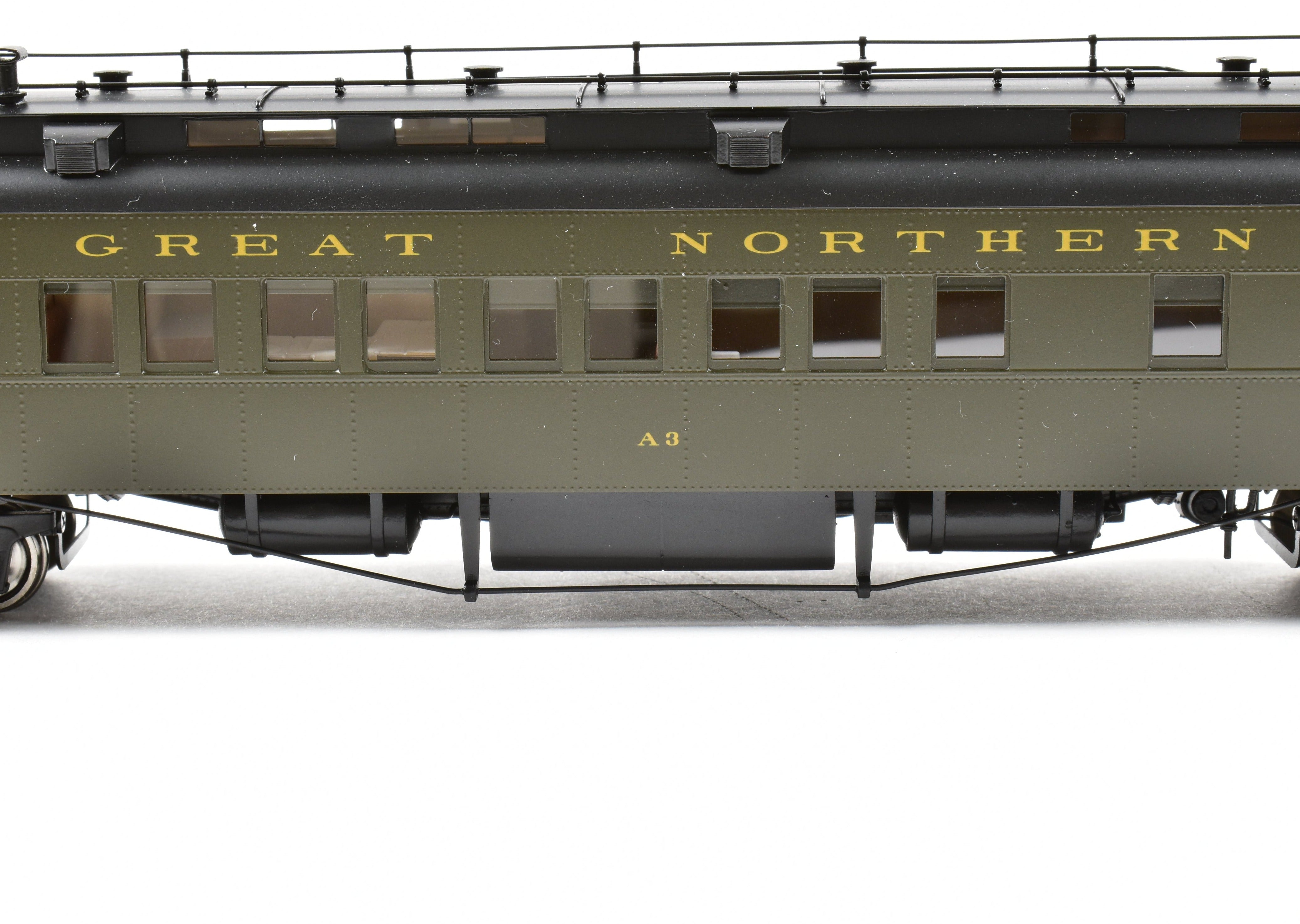 High - Quality HO Scale New Brass Model Train: North Bank Line (NBL) and Great Northern (GN) 2nd A3 Business Car in Pullman Green Color