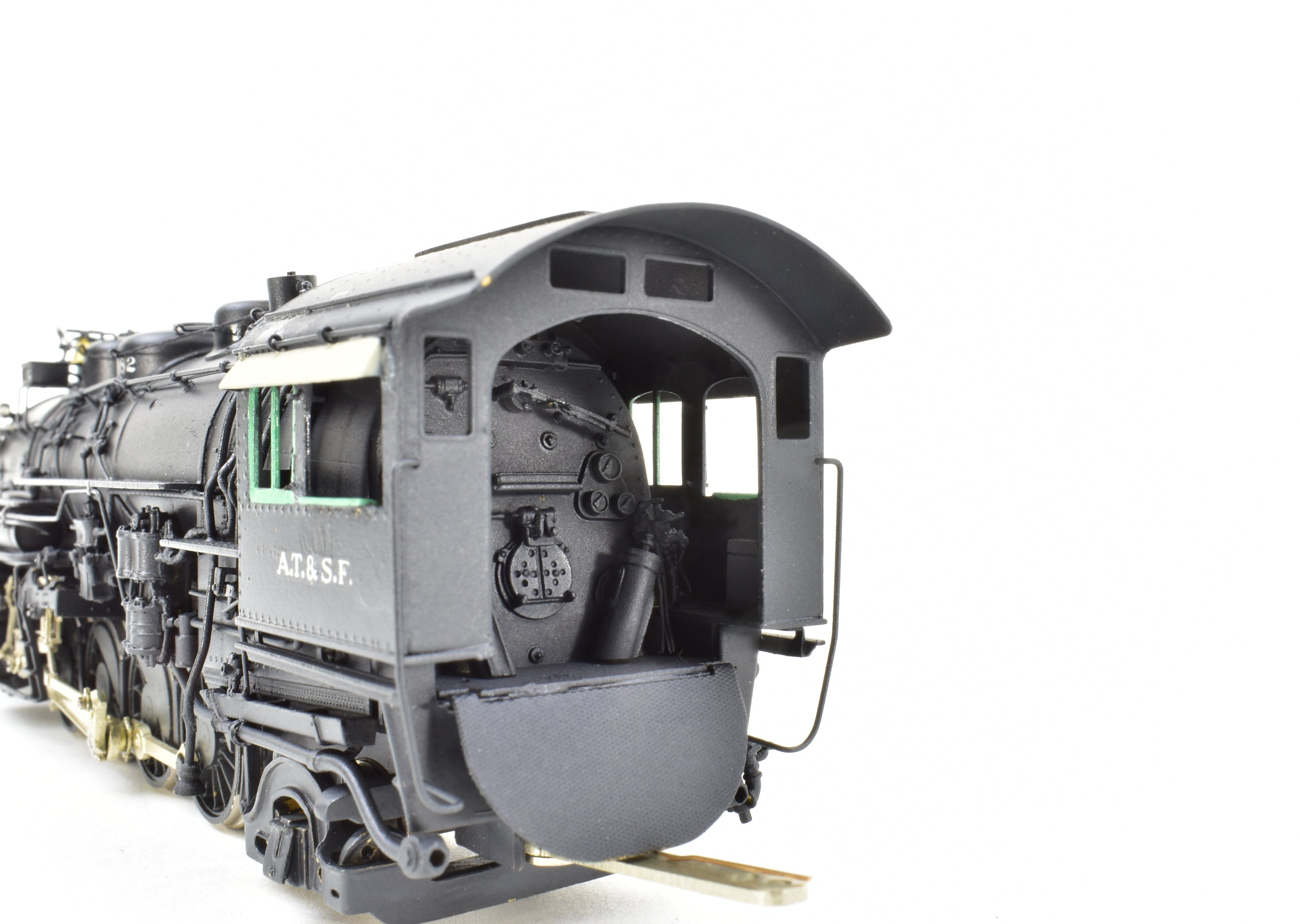 High - Quality HO Scale Brass Steam Locomotive Key Imports ATSF - Santa Fe 2 - 8 - 2 Mikado Pro - Painted Model No. 4082