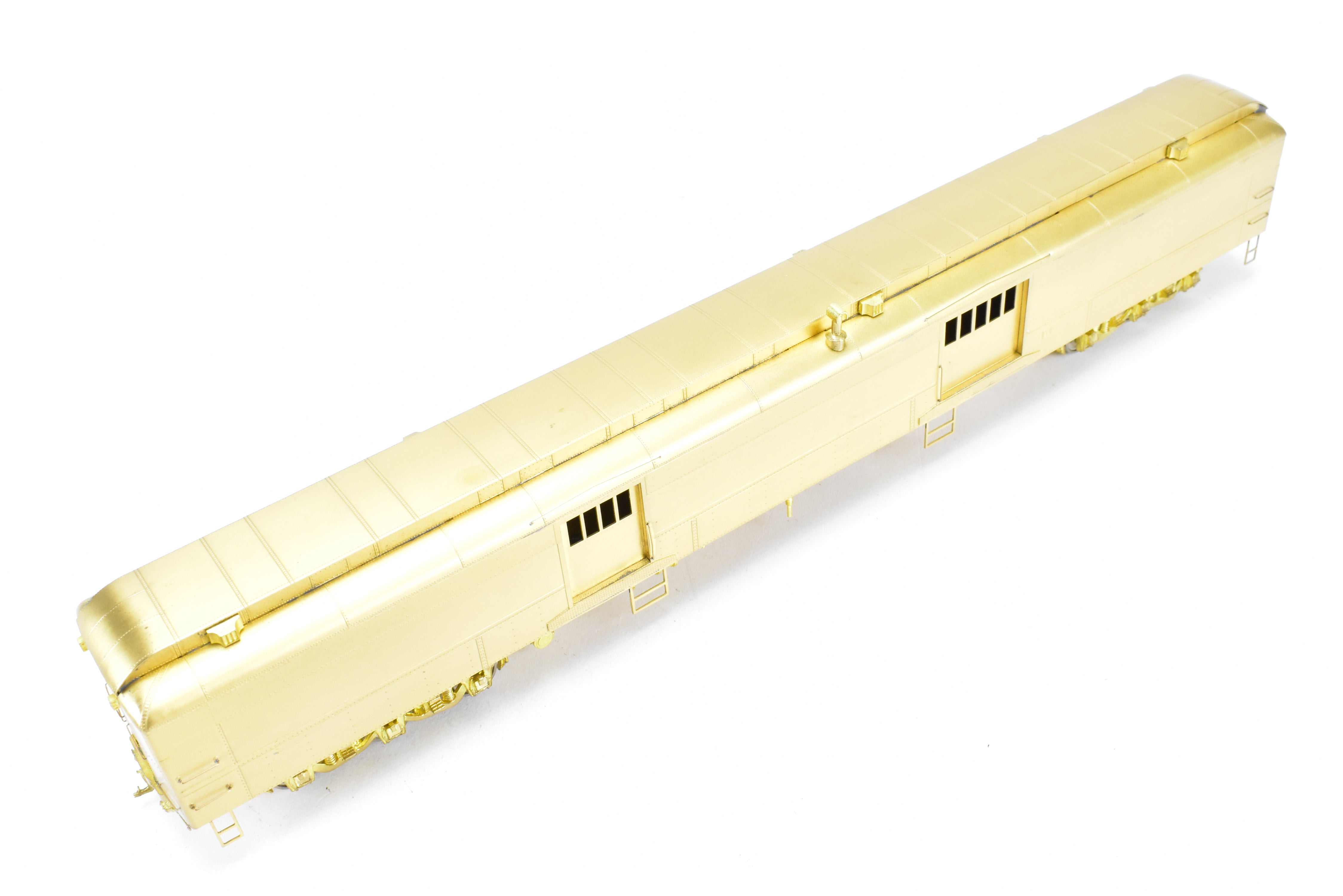 HO Scale Brass Cascade Models Great Northern (GN) Baggage Car Original Version with Square Ends and Wood Doors, Model Numbers #475 - #486