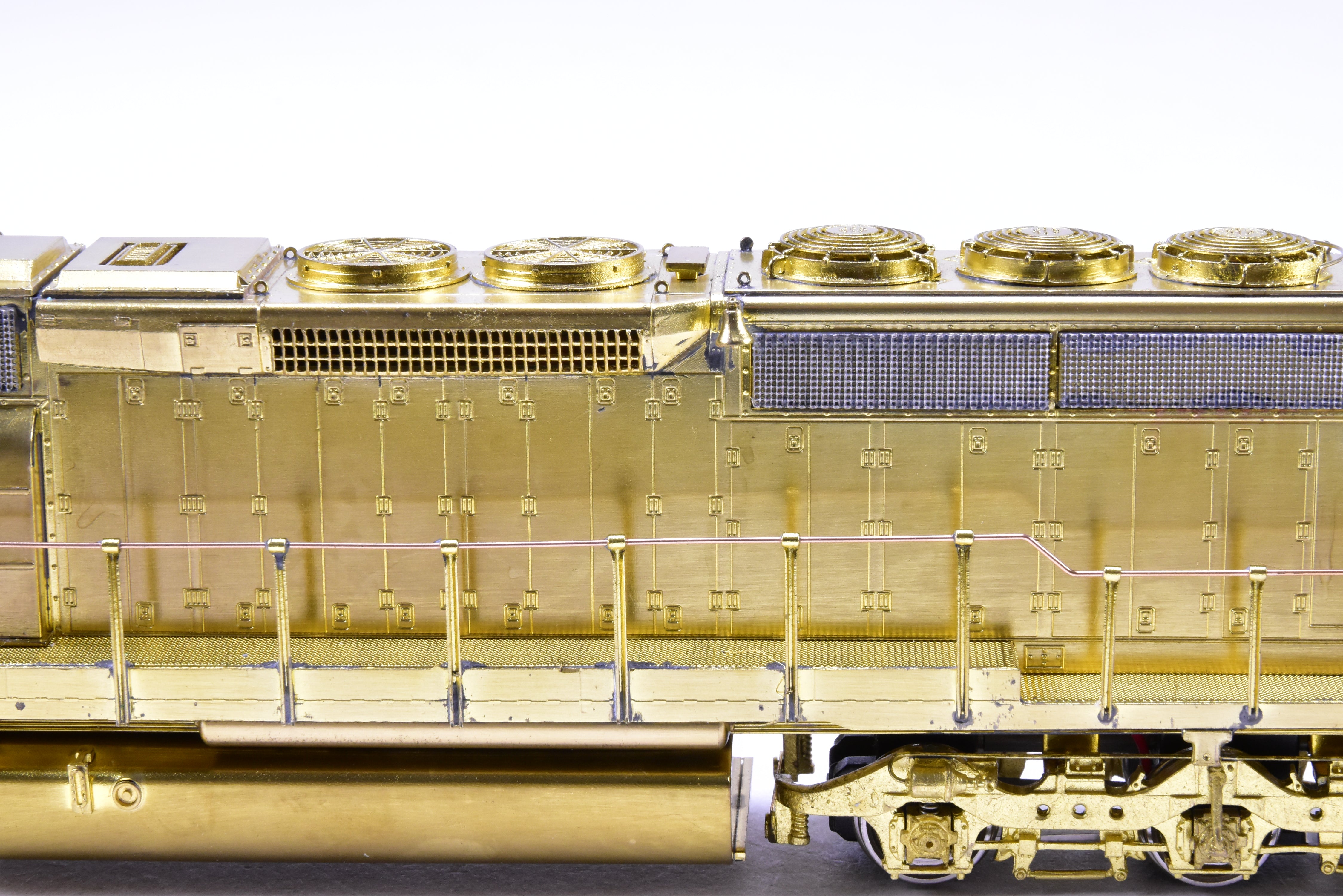 HO Brass OMI - Overland Models L&N EMD SD40-2 #8100 - 8241 with Extended Brakes