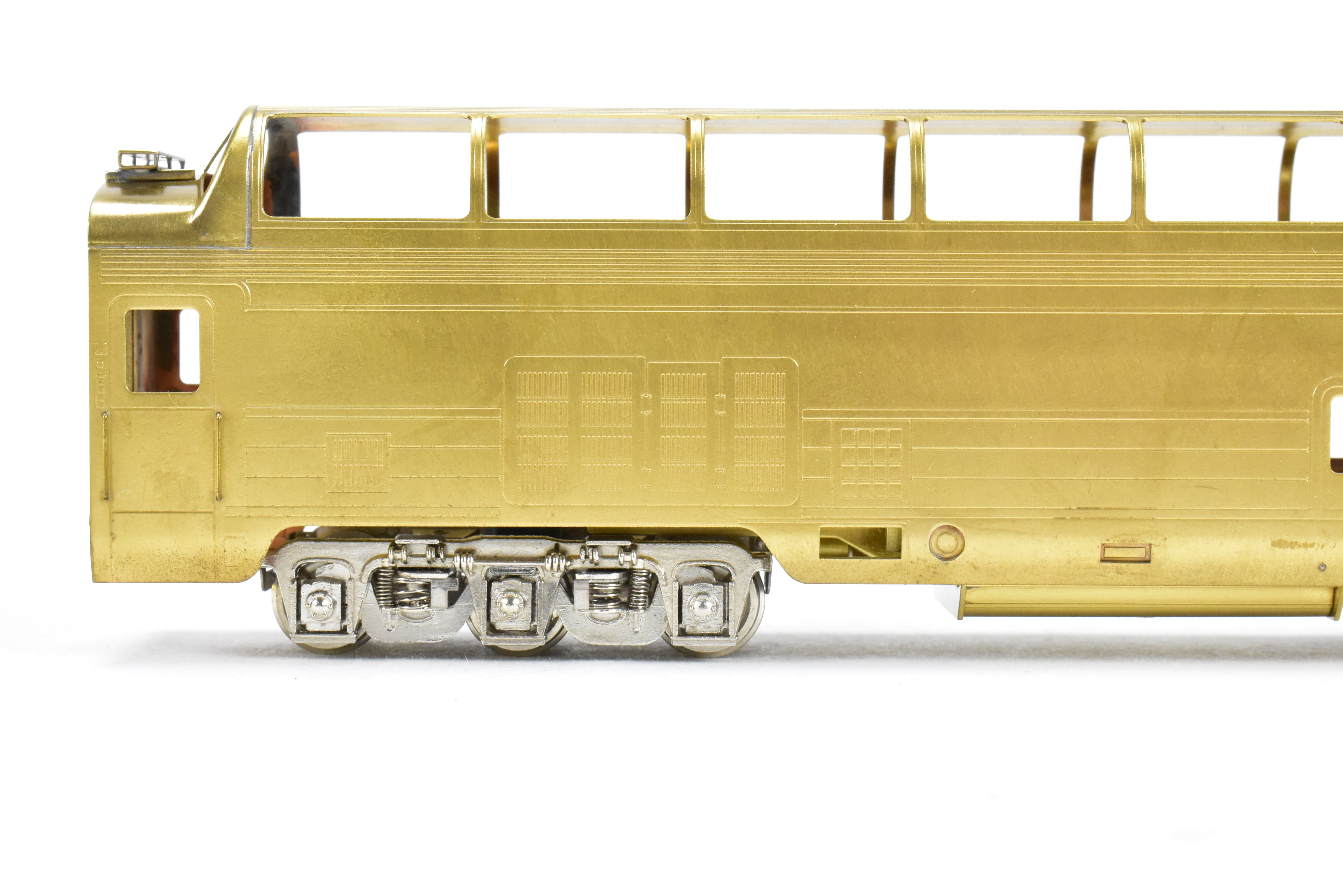 HO Scale Brass Model of Oriental Limited GN - Great Northern Empire 1390 Budd Super Dome Lounge Train Car