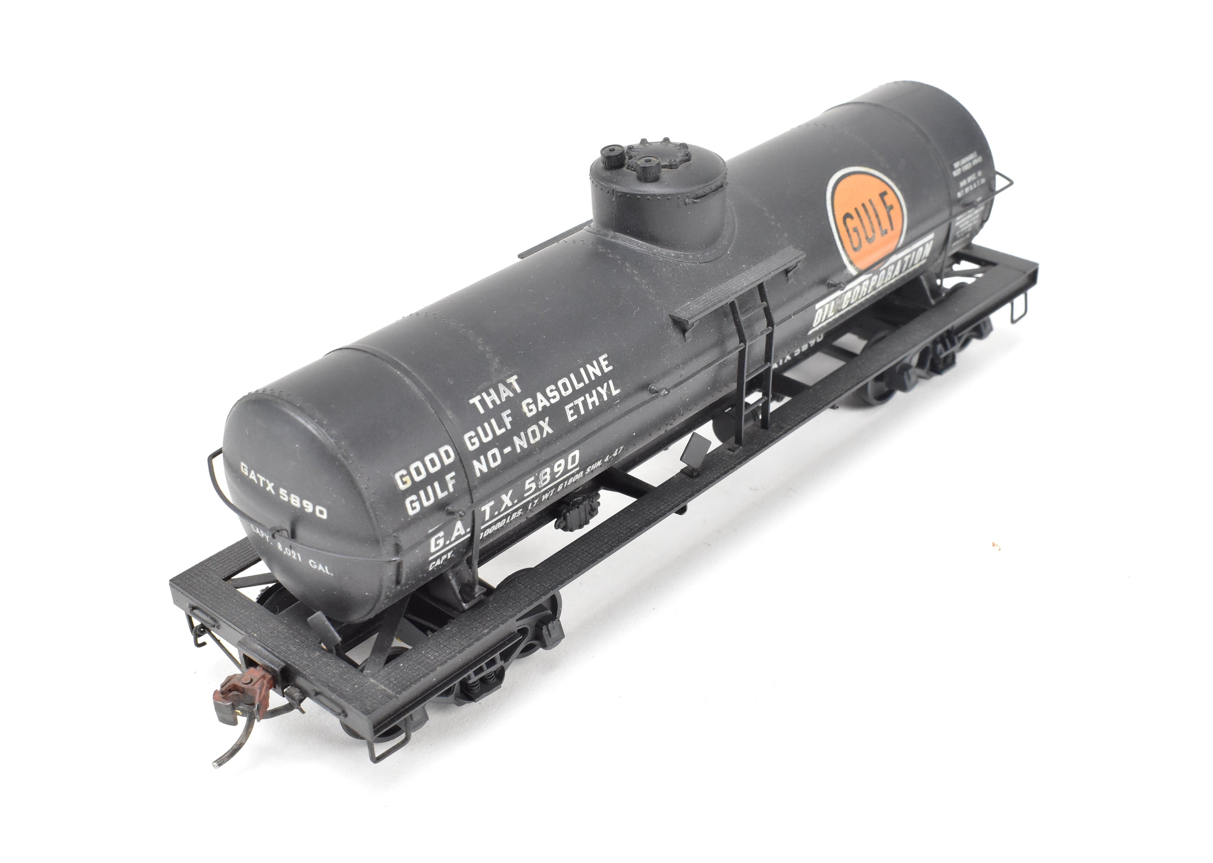 O Scale Model Train - Brass U.S. Hobbies GATX General American 8,000 Gallon Single - Dome Tank Car for Canadian Pacific (CP), Custom - Painted Gulf Oil Corporation Style (GATX 5890), Without Original Box