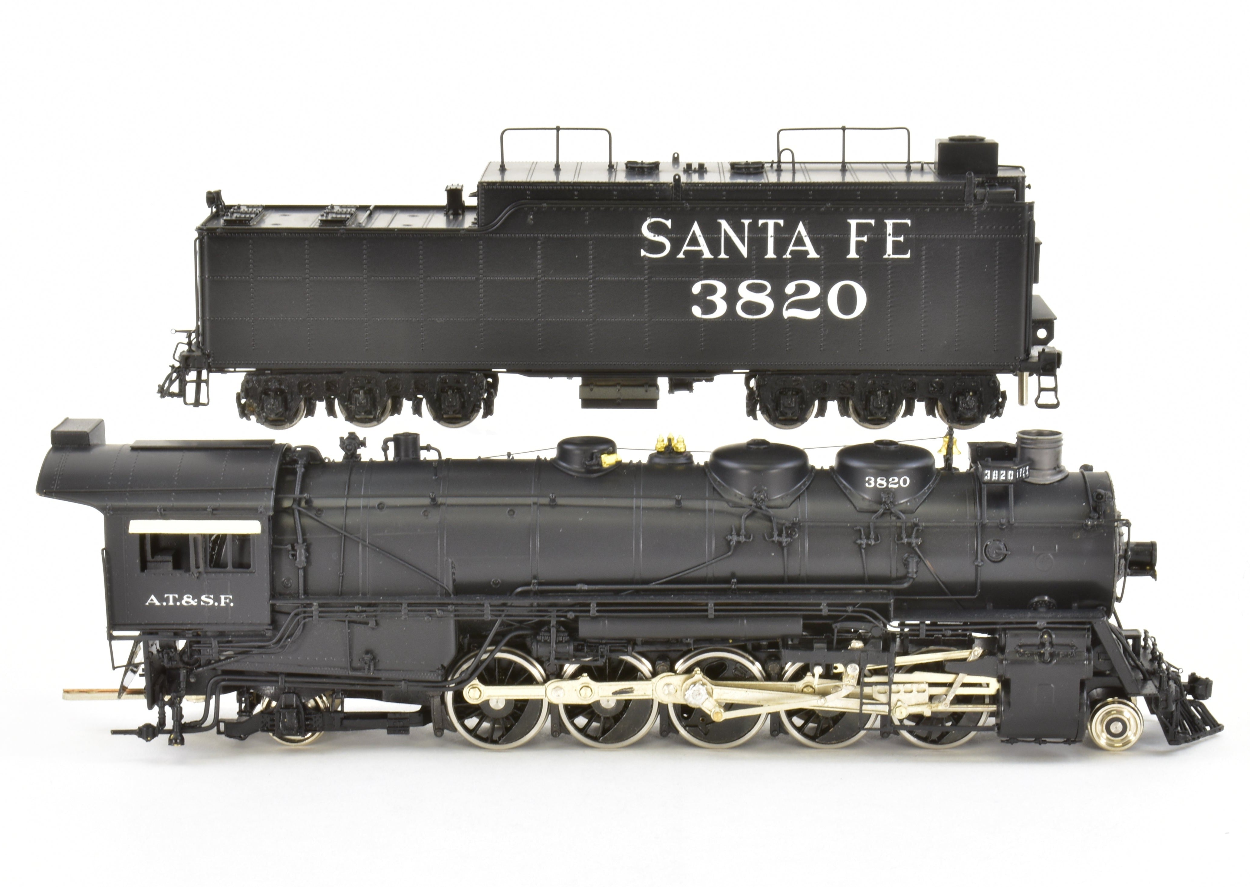 High - Quality HO Scale Brass Model Train Key Imports ATSF - Santa Fe 2 - 10 - 2 No. 3820 Factory - Painted CS - 52 for Model Railroading Enthusiasts