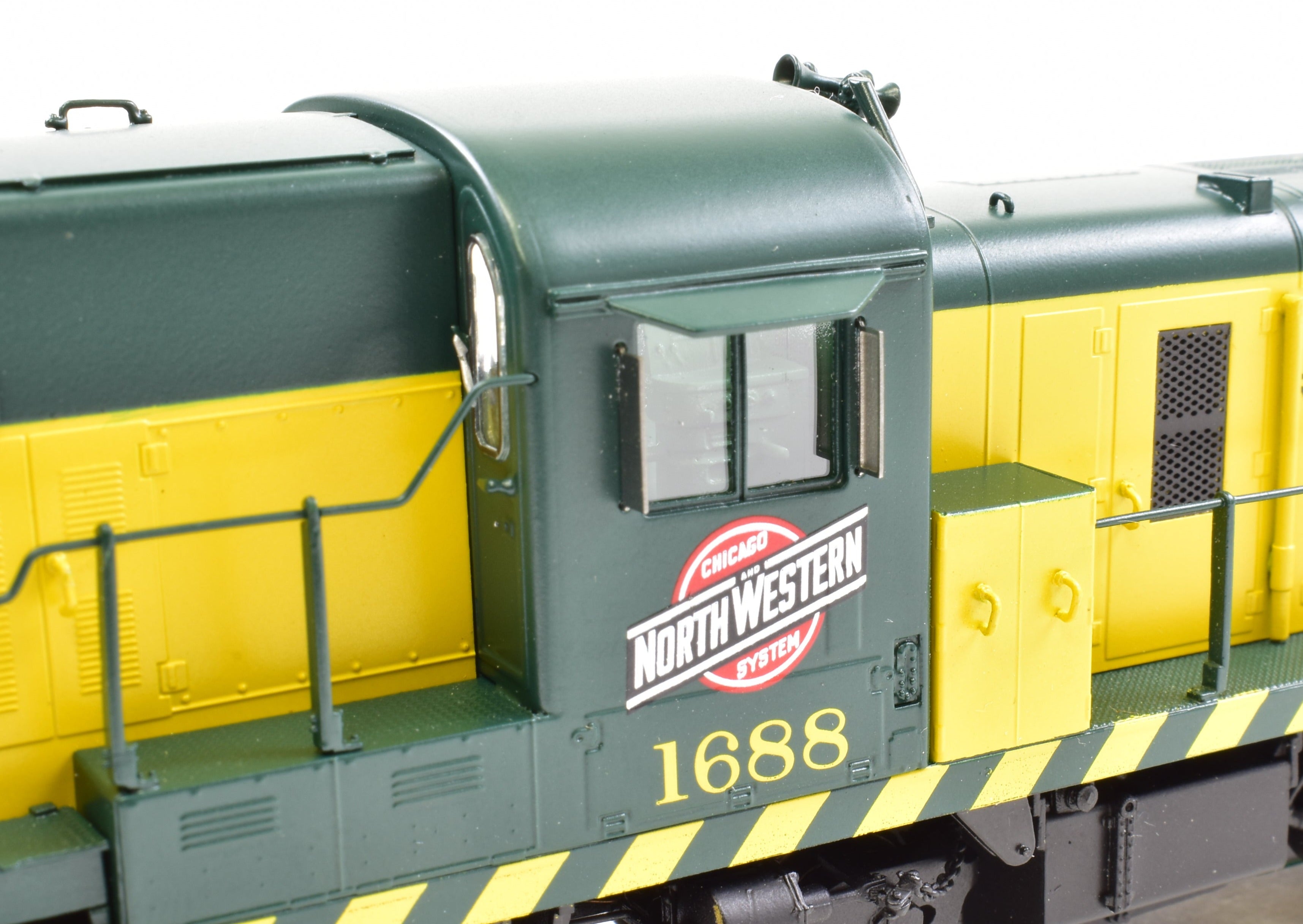 HO Scale Brass OMI ALCo RSD - 5 Phase III Hammerhead FP C&NW Model