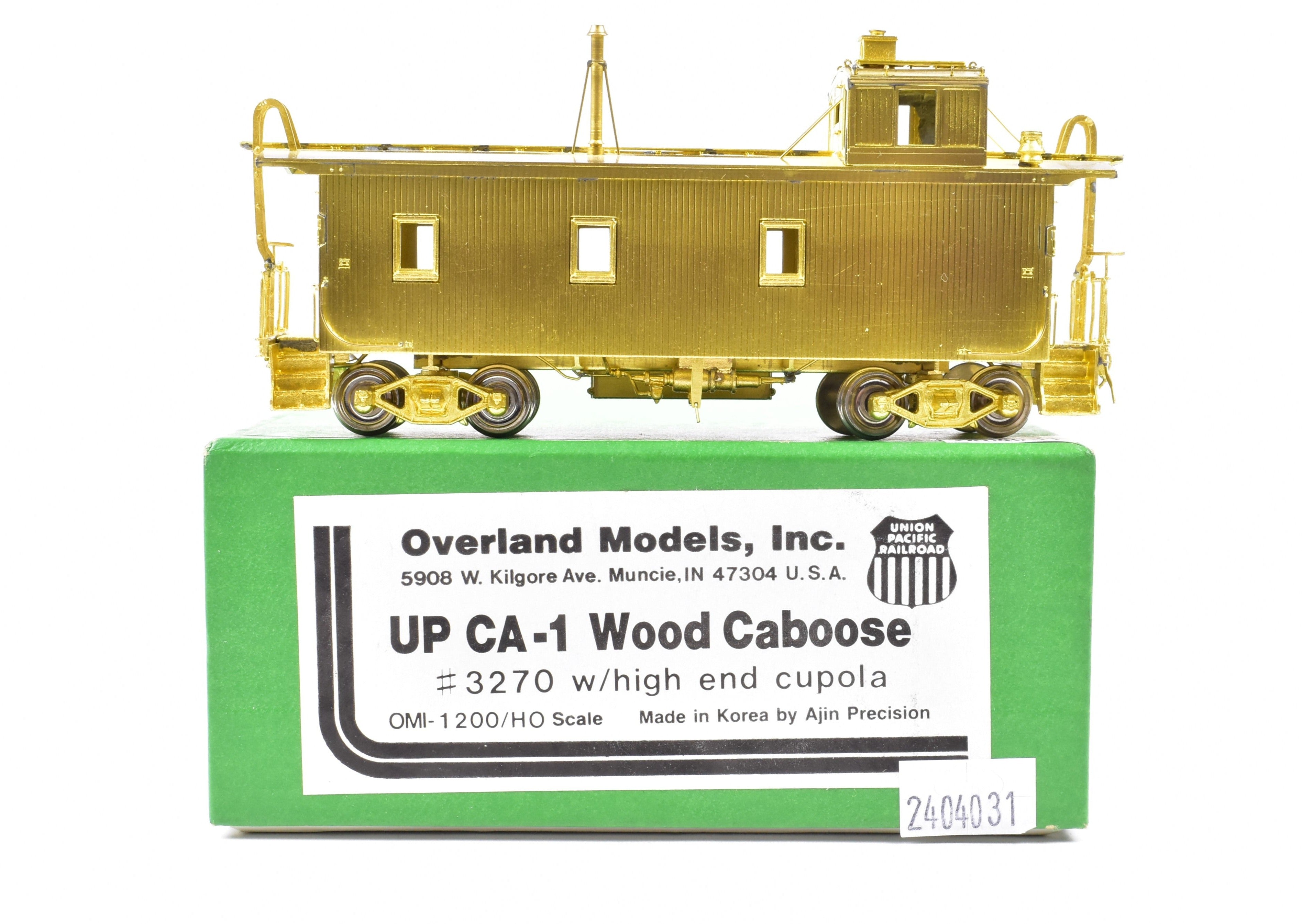 HO Scale Brass Union Pacific CA - 1 Wood Caboose Model #3270 by Overland Models, Inc. with High - End Cupola