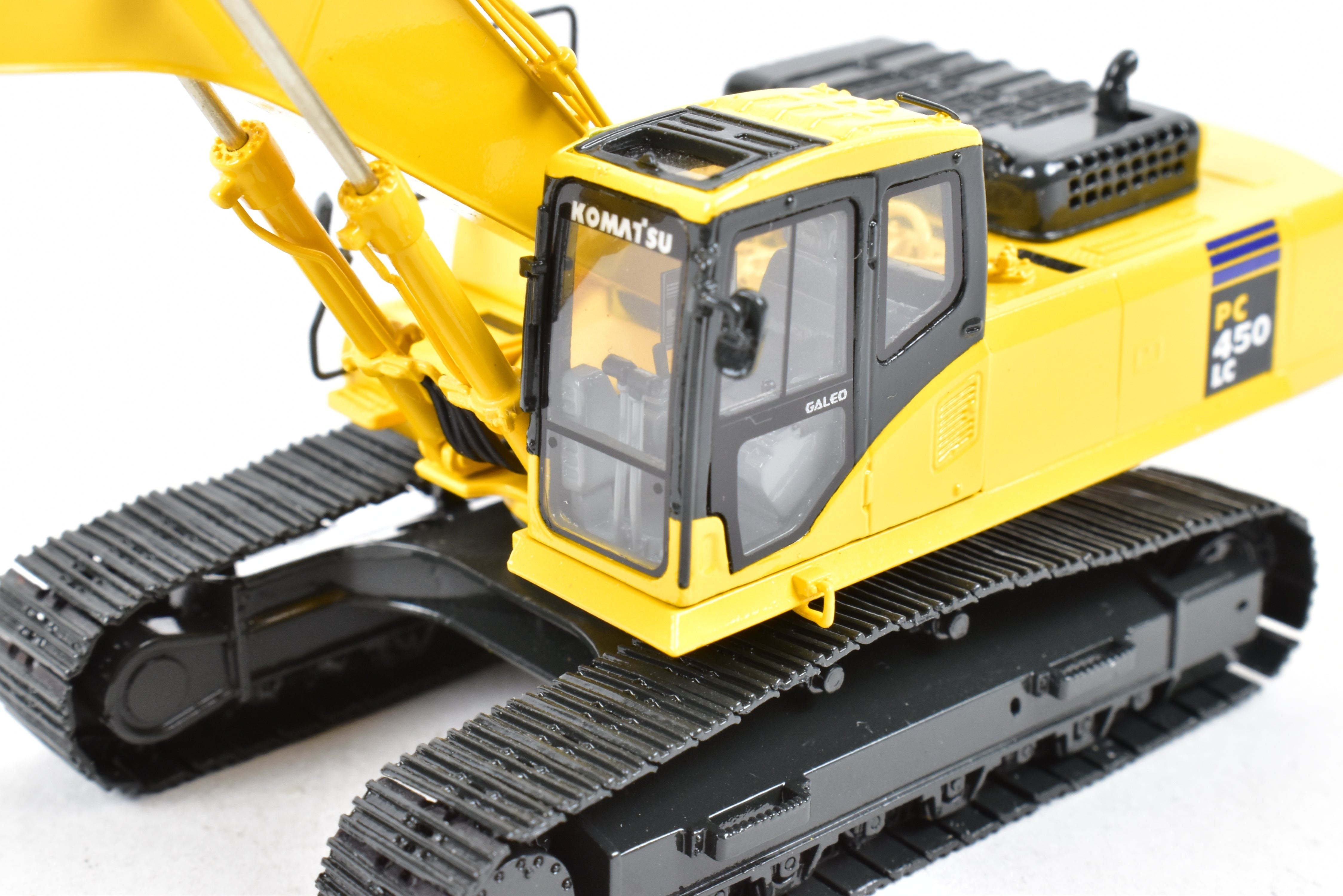 HO Brass Classic Mint Collectibles Komatsu PC450LC - 7 FP Excavator Model