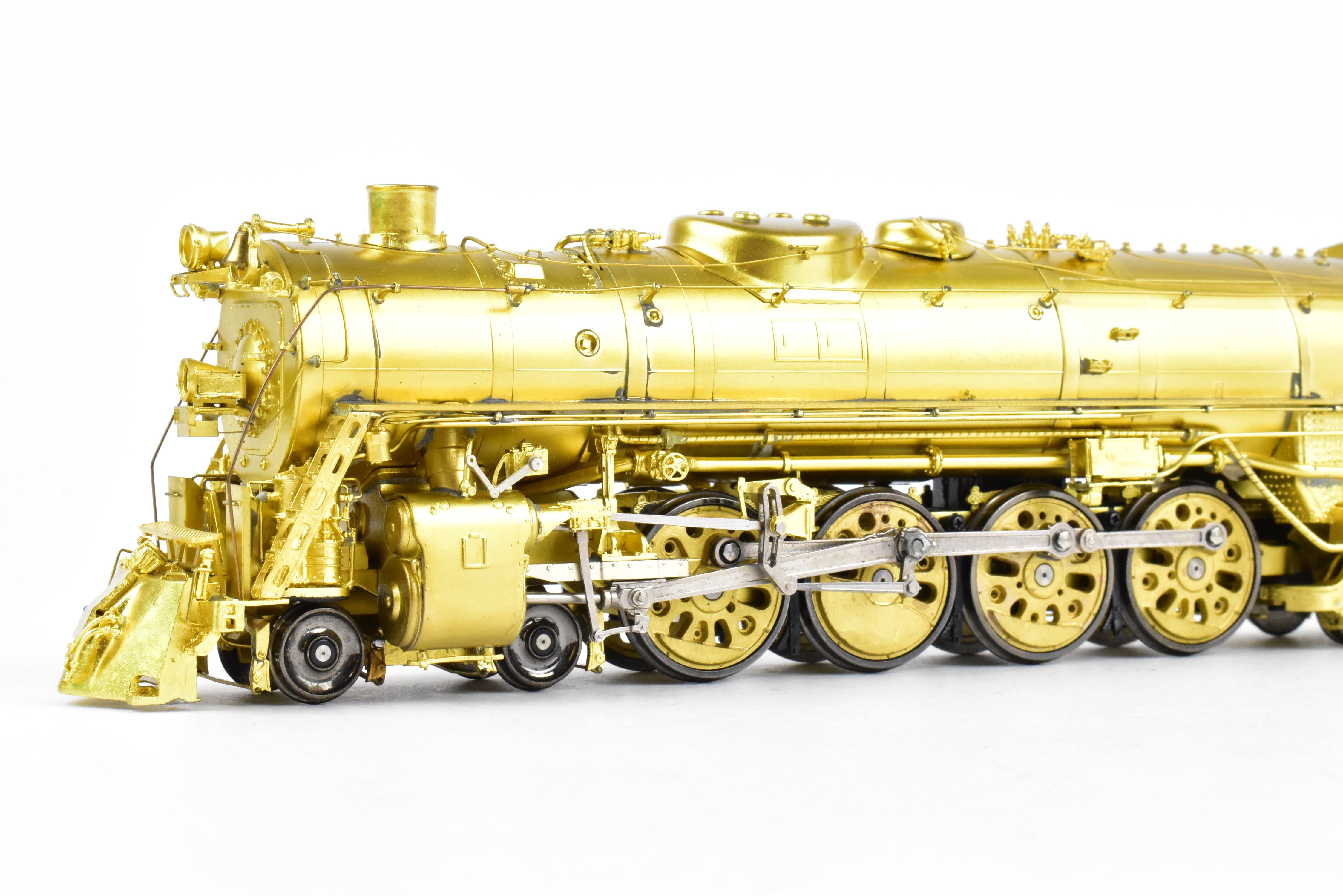 HO Scale Brass Model Train - Overland Models, Inc. MILW - Milwaukee Road S2a Class 4-8-4 Steam Locomotive with Squared Boiler Front, as Rebuilt, Close Domes