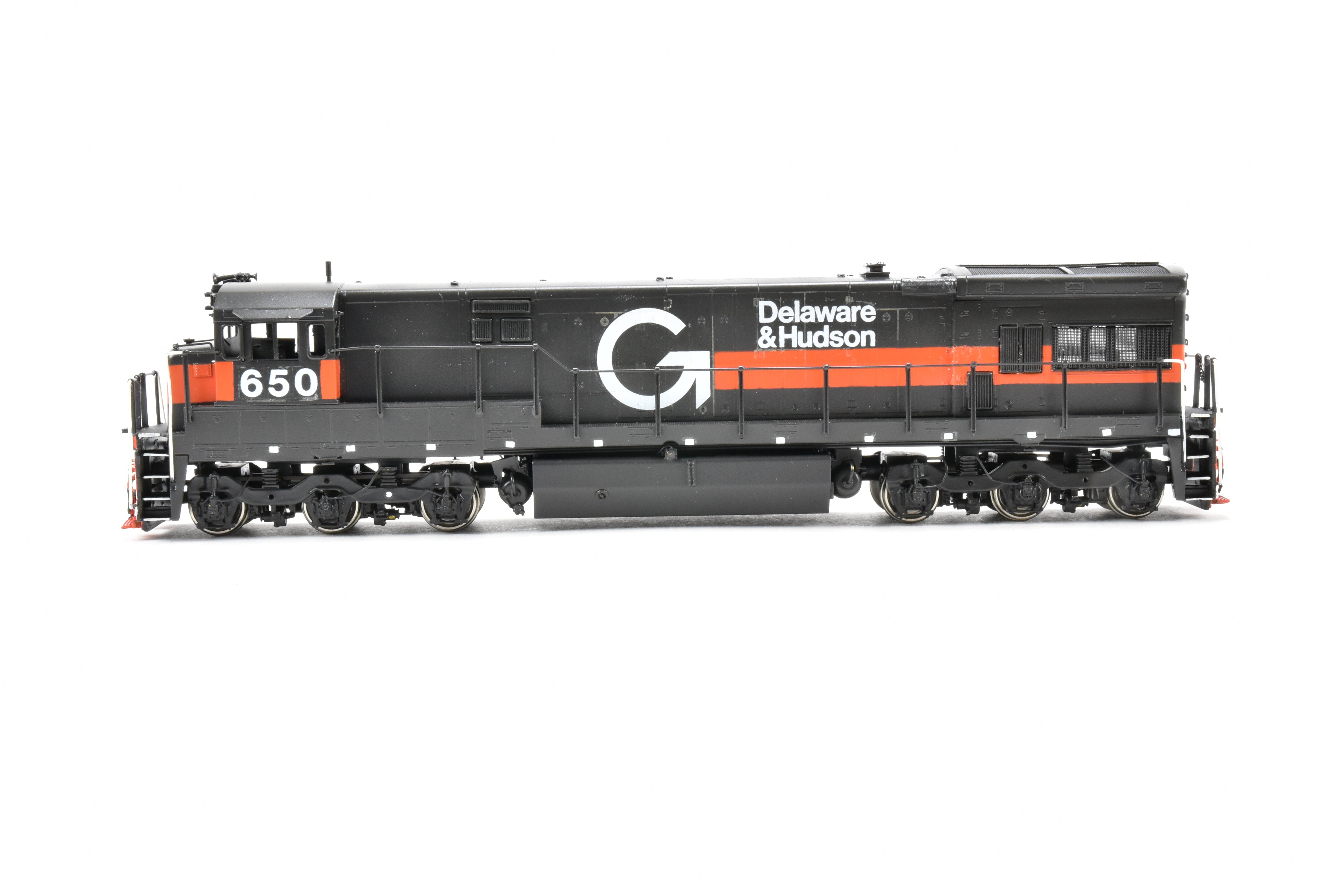 HO Scale Brass OMI Gilford GE U33C Custom Painted Delaware & Hudson No. 650 Model