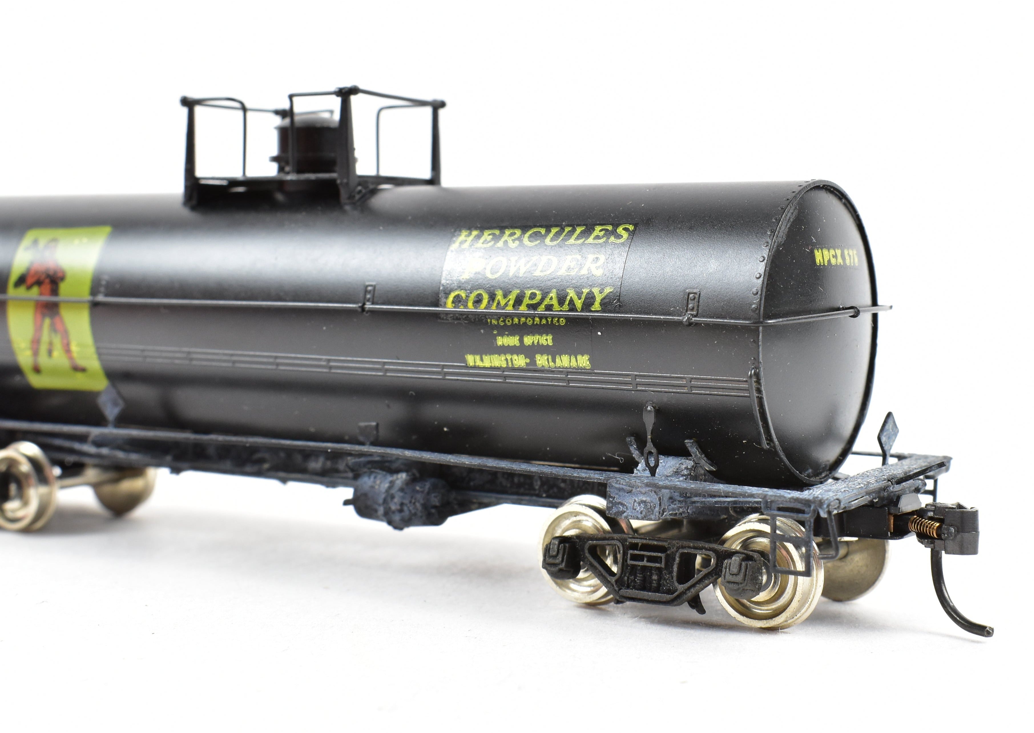 High - Quality HO Scale Brass Precision Scale Co. 11,141 Gallon Tank Car Model for Hercules Powder Company