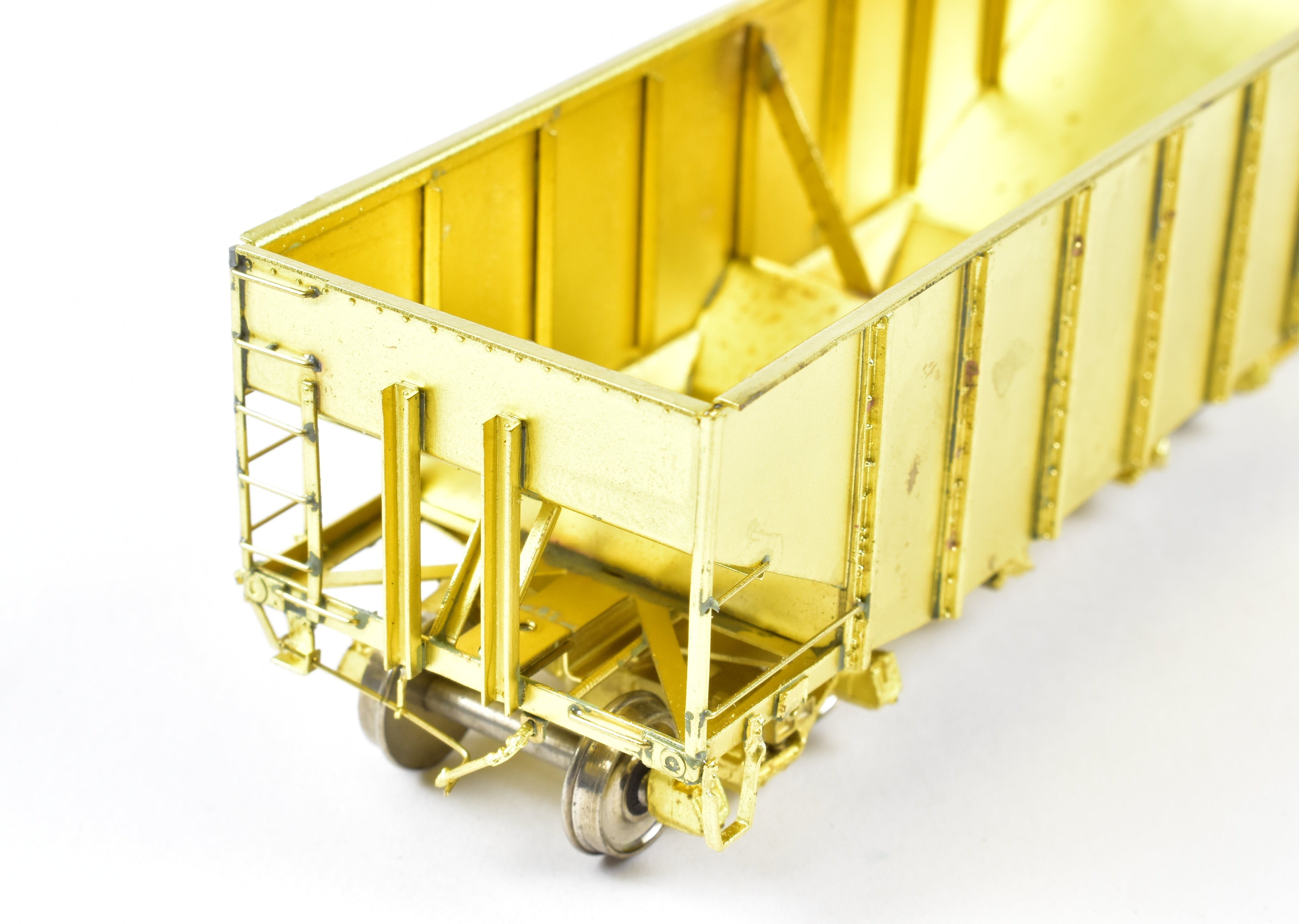 HO Brass OMI D&H 55-Ton 2-Bay Hopper by Overland Models, Inc.
