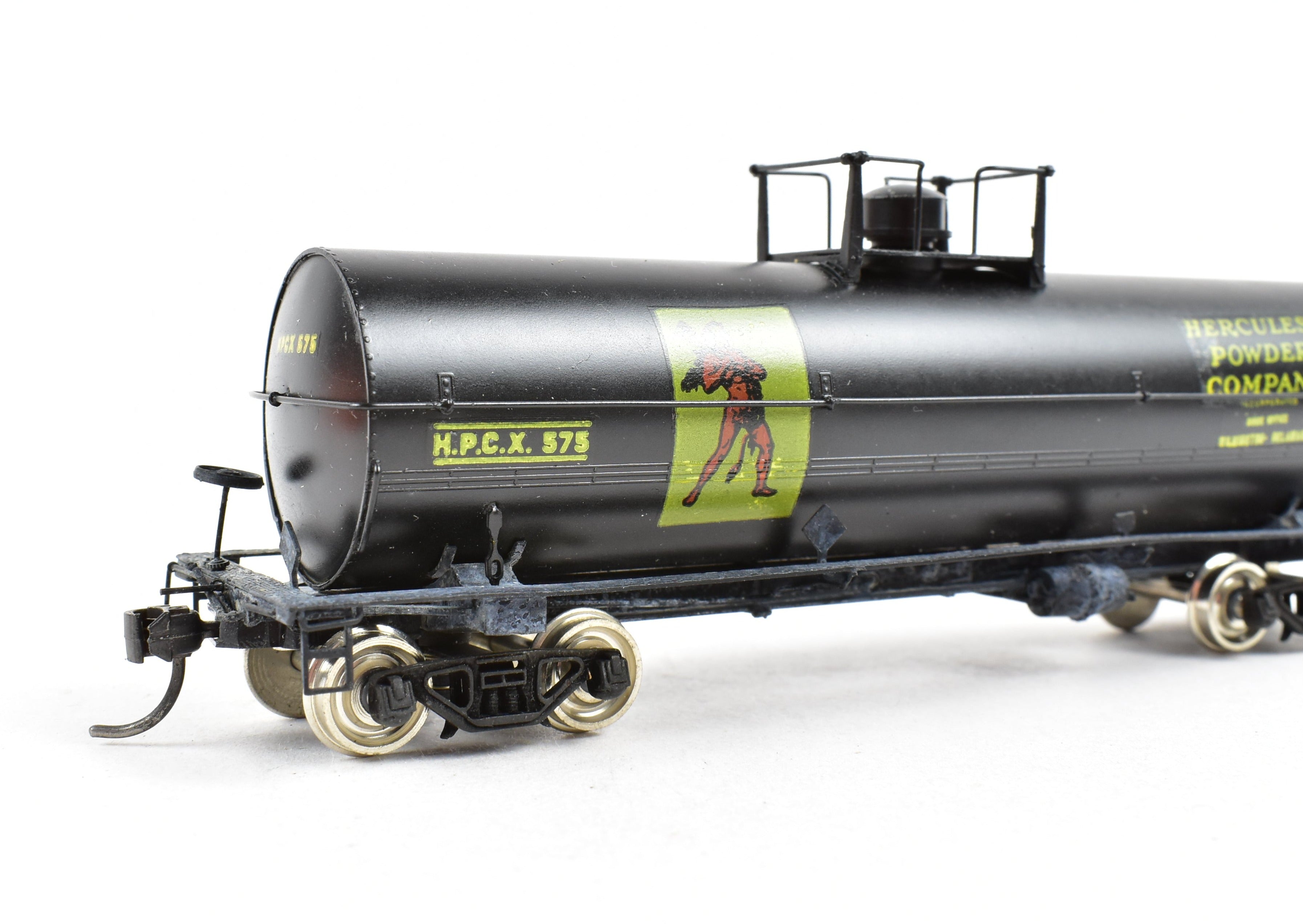 High - Quality HO Scale Brass Precision Scale Co. 11,141 Gallon Tank Car Model for Hercules Powder Company