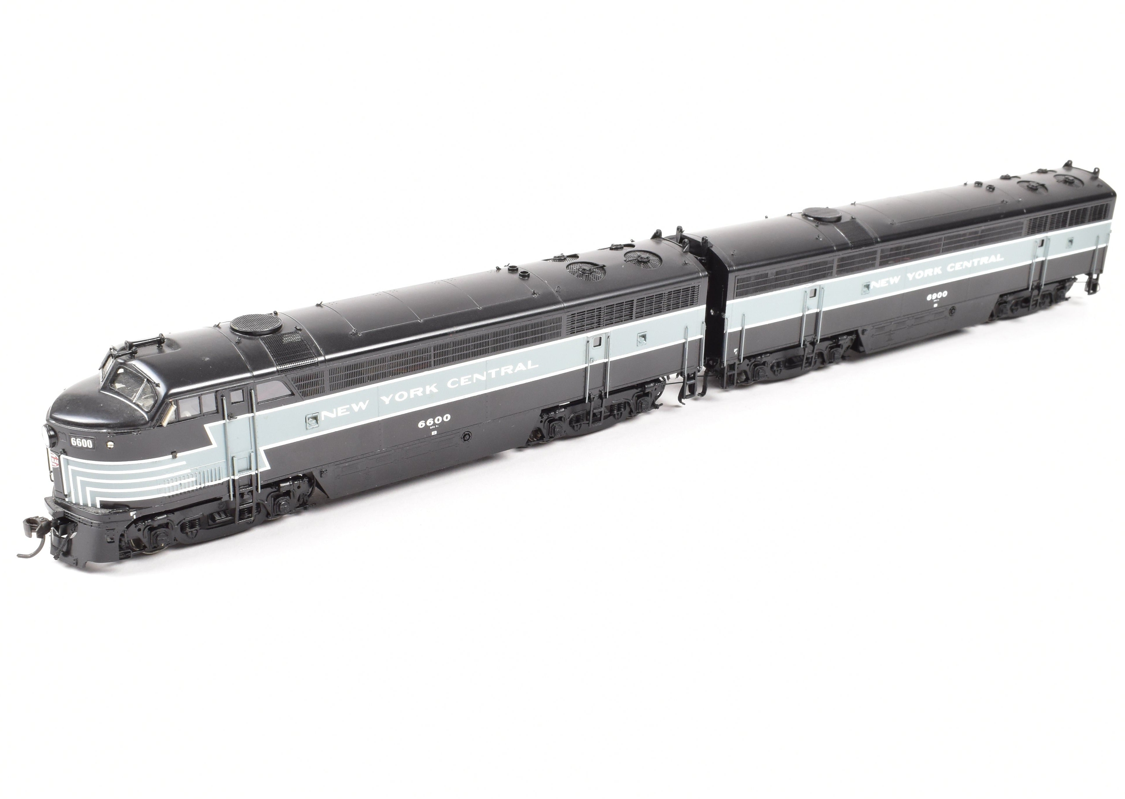 HO Scale Brass Locomotive Models - Overland Models Inc. New York Central Fairbanks Morse CFA 16 - 4/CFB 16 - 4 C - Liners, Factory Painted with Road Numbers 6600/6900