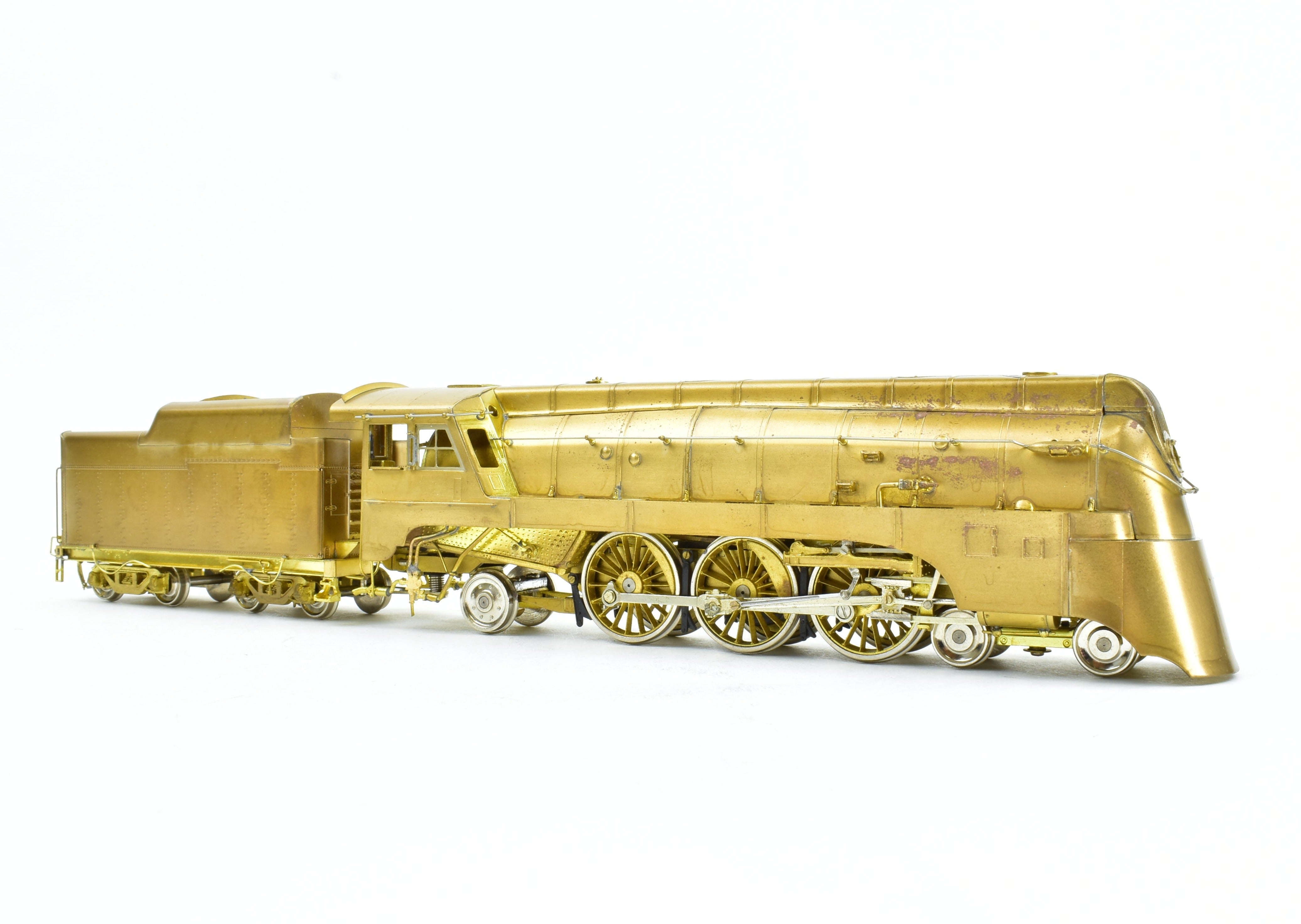 HO Scale Brass Model Train - Overland Models, Inc. MILW - Milwaukee Road 4-6-2 Pacific #151 Streamlined Chippawa, a Collectible Railroad Locomotive Model