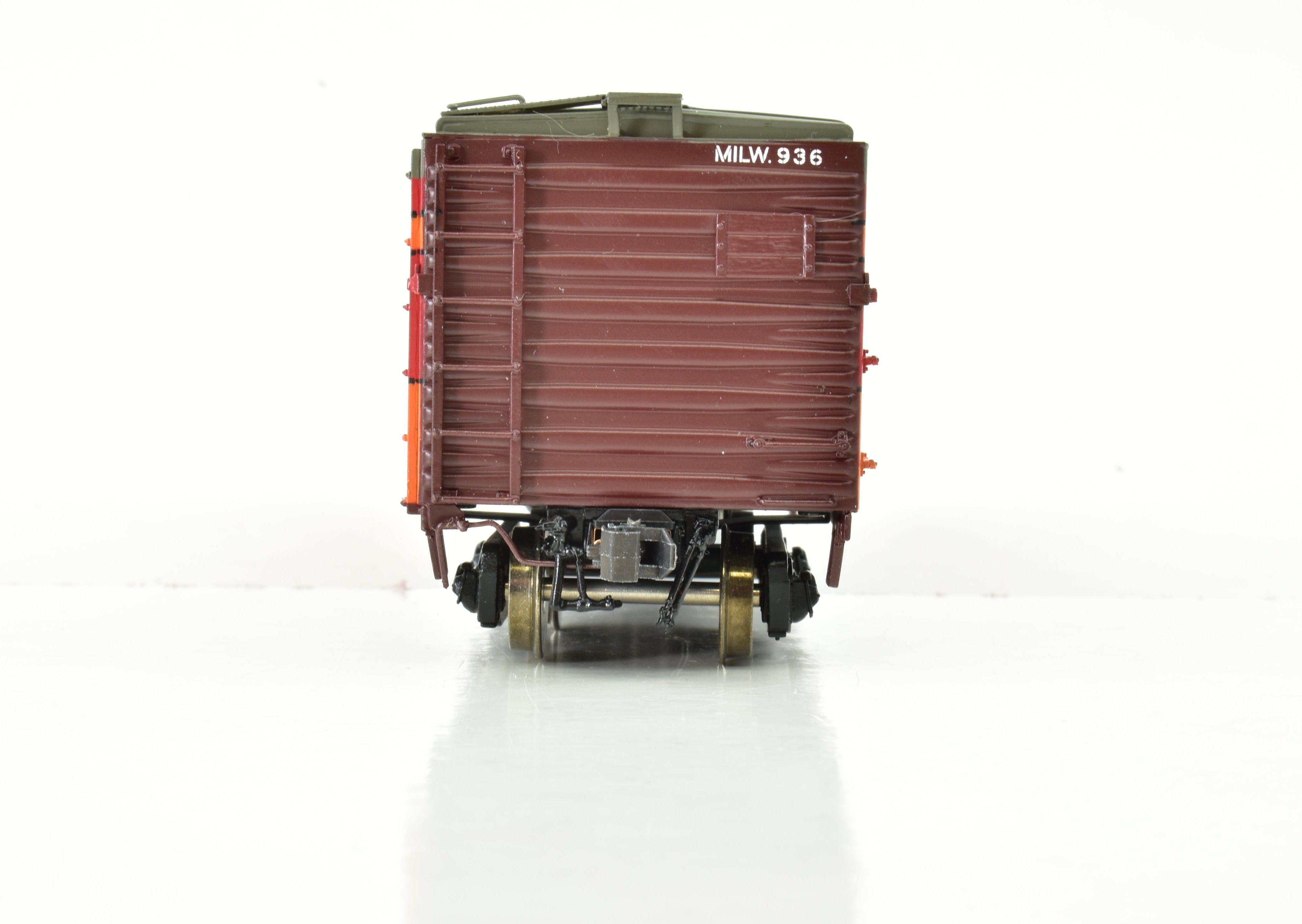 HO Scale Brass Milwaukee Road 50' Passenger Express Boxcar #936 Factory Painted