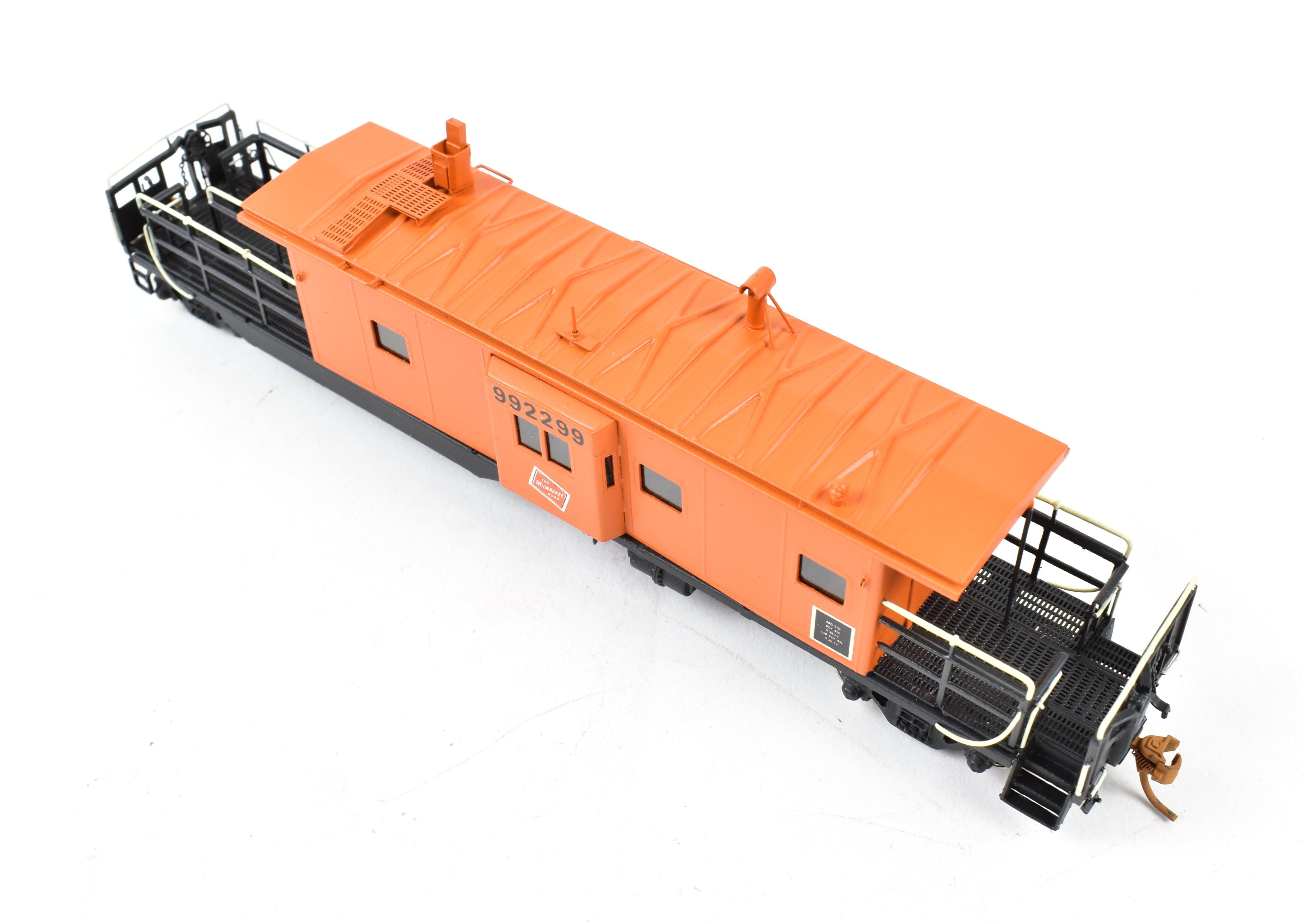 HO Scale Brass OMI - Overland Models, Inc. Milwaukee Road Bay Window Long Caboose Professionally Painted Model Train Car