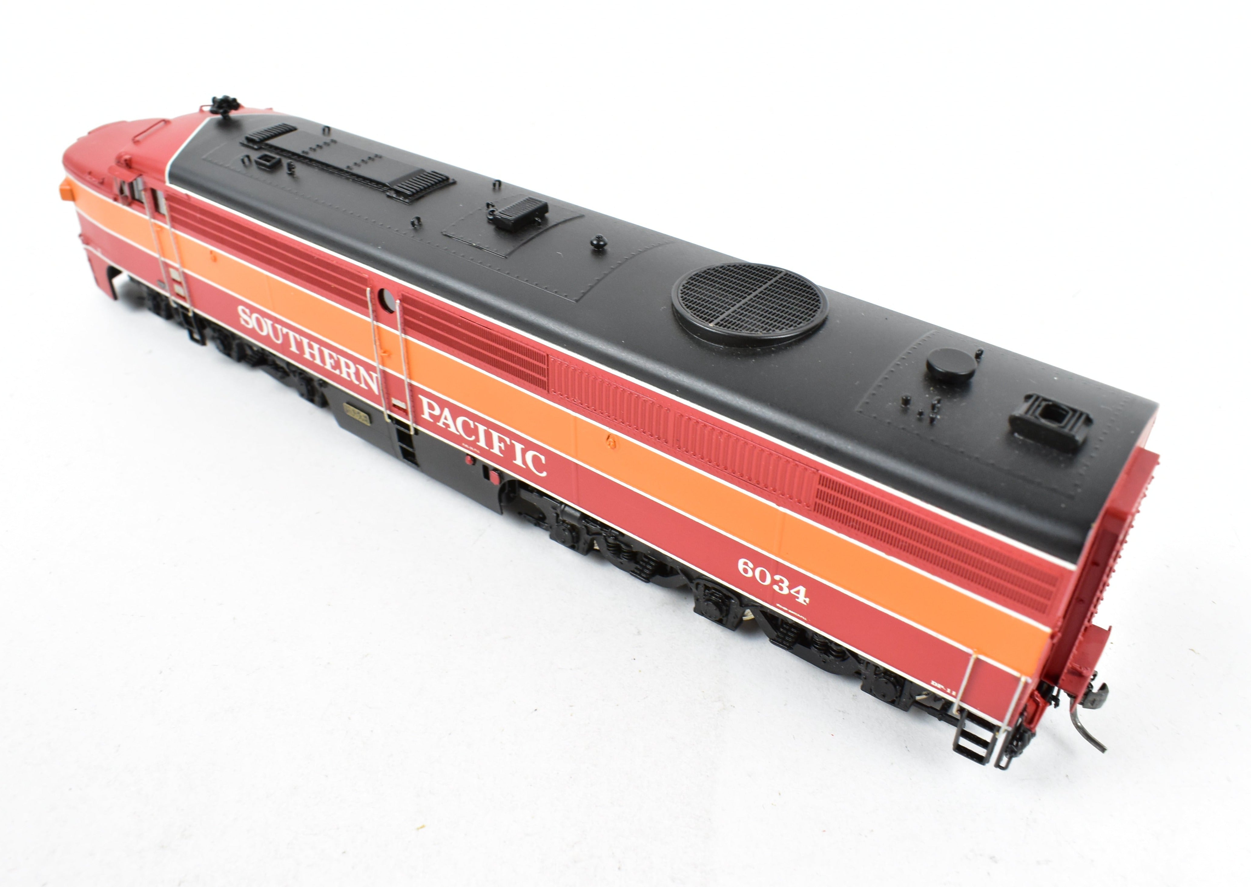 HO Scale Brass Union Terminal Imports SP Alco PA - 2 Daylight Scheme Locomotive #6034