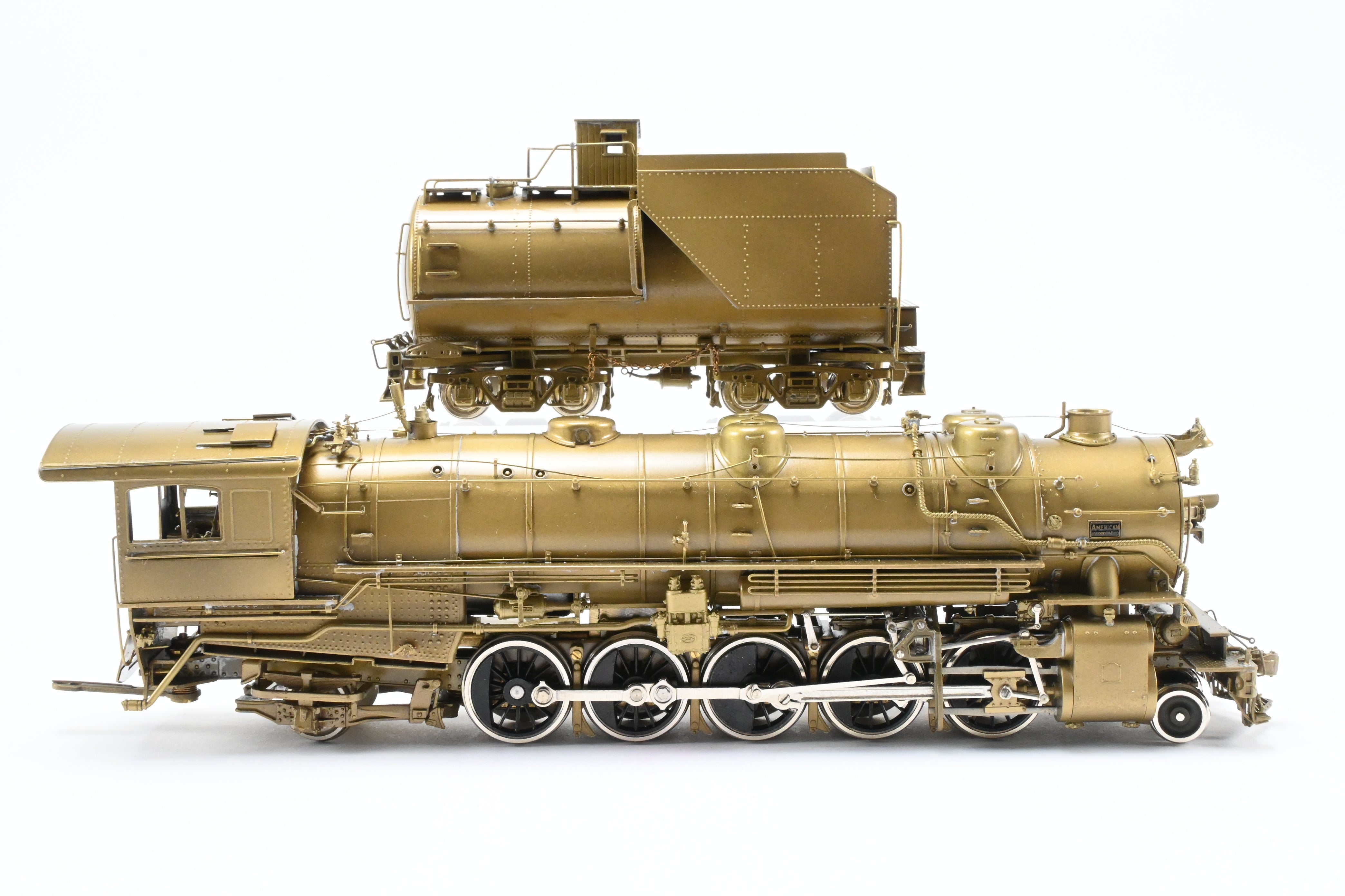 HO Scale Brass Pacific Fast Mail (PFM) Model Train - United D&RGW - Denver & Rio Grande Western 2-10-2 Early Version F-81 Crown Model with High - Detail Features