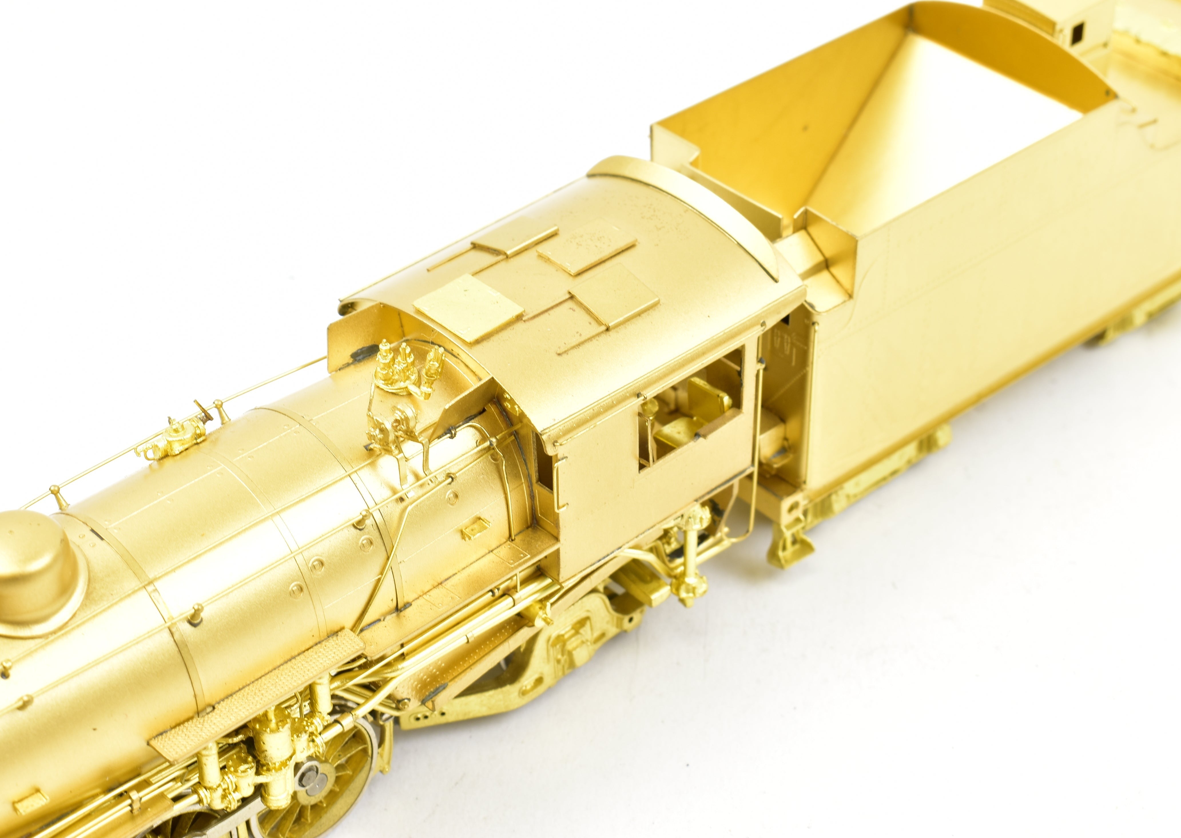 HO Scale Brass Model Train - Key Imports Classic Northern Pacific W - 5 1846 Class 2 - 8 - 2 Mikado Locomotive with Elesco Feedwater Heater
