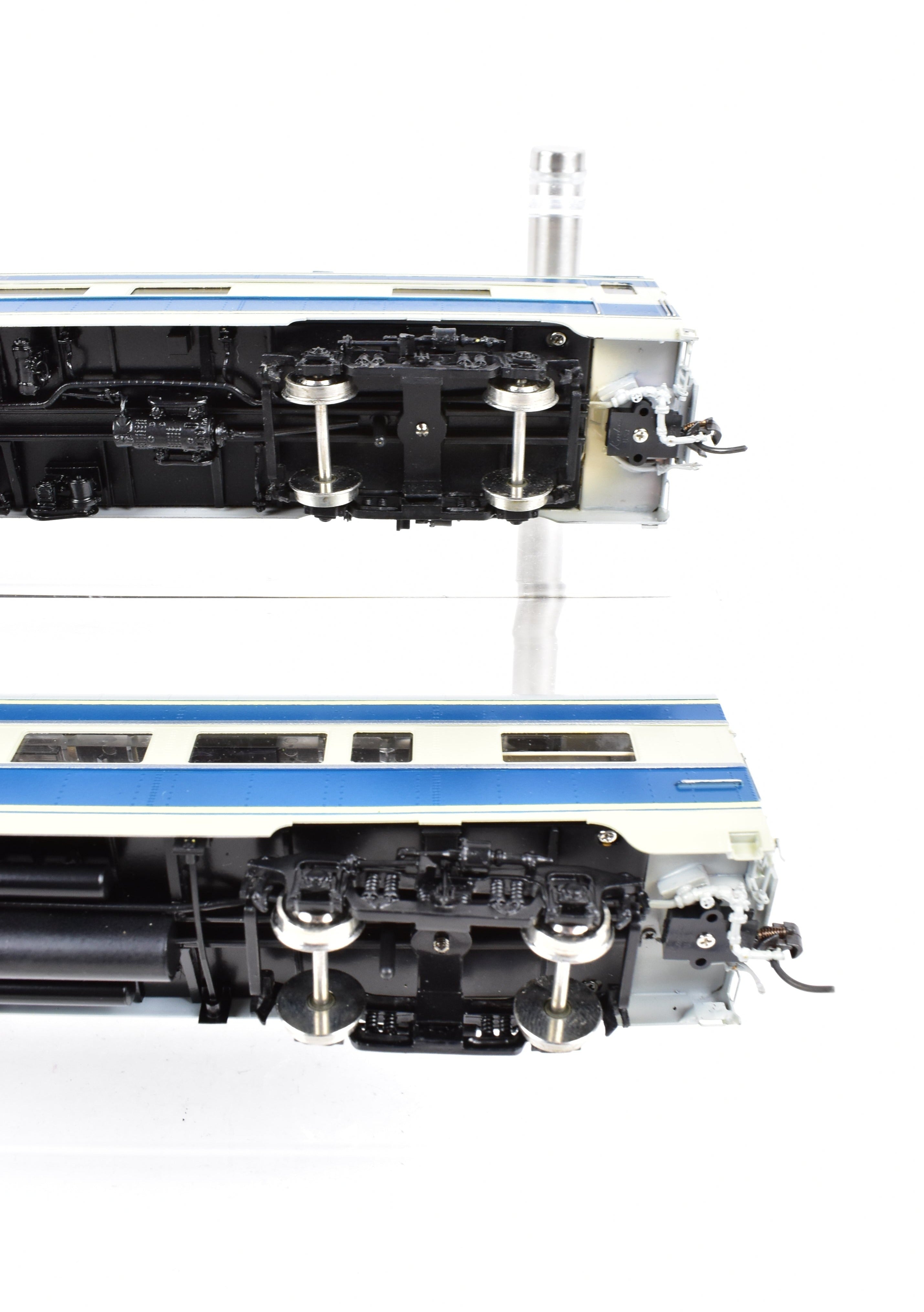 HO Scale Brass Model Train - Hallmark Models MP - Missouri Pacific and T&P - Texas & Pacific Texas Eagle Section 1 Four-Car Set for Model Train Enthusiasts