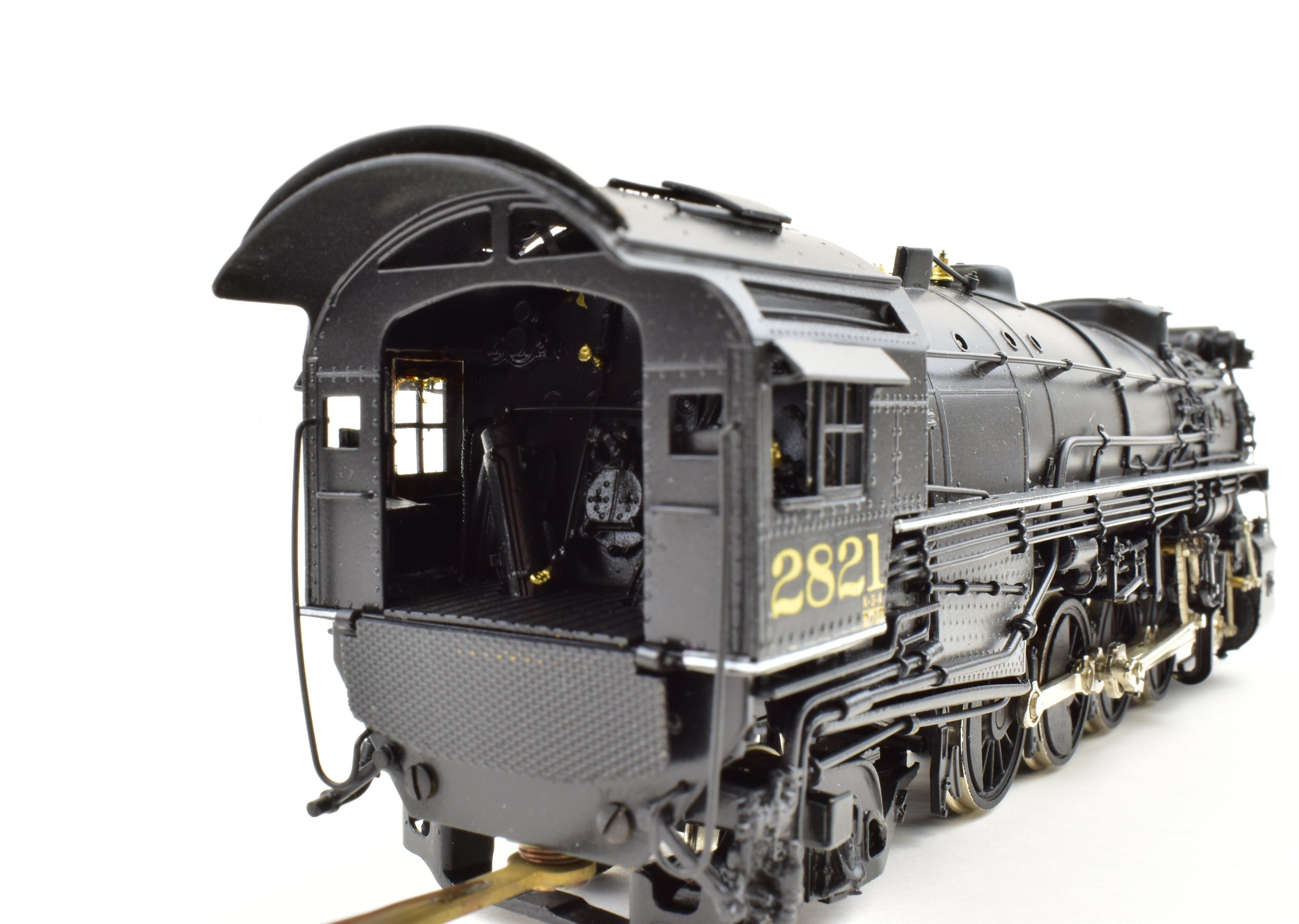 Highly Detailed HO Scale Brass Pacific Fast Mail Model - United C&O Chesapeake & Ohio 2-8-2 K-3 Mikado Crown Model with Pro-Paint #2821 from 1978