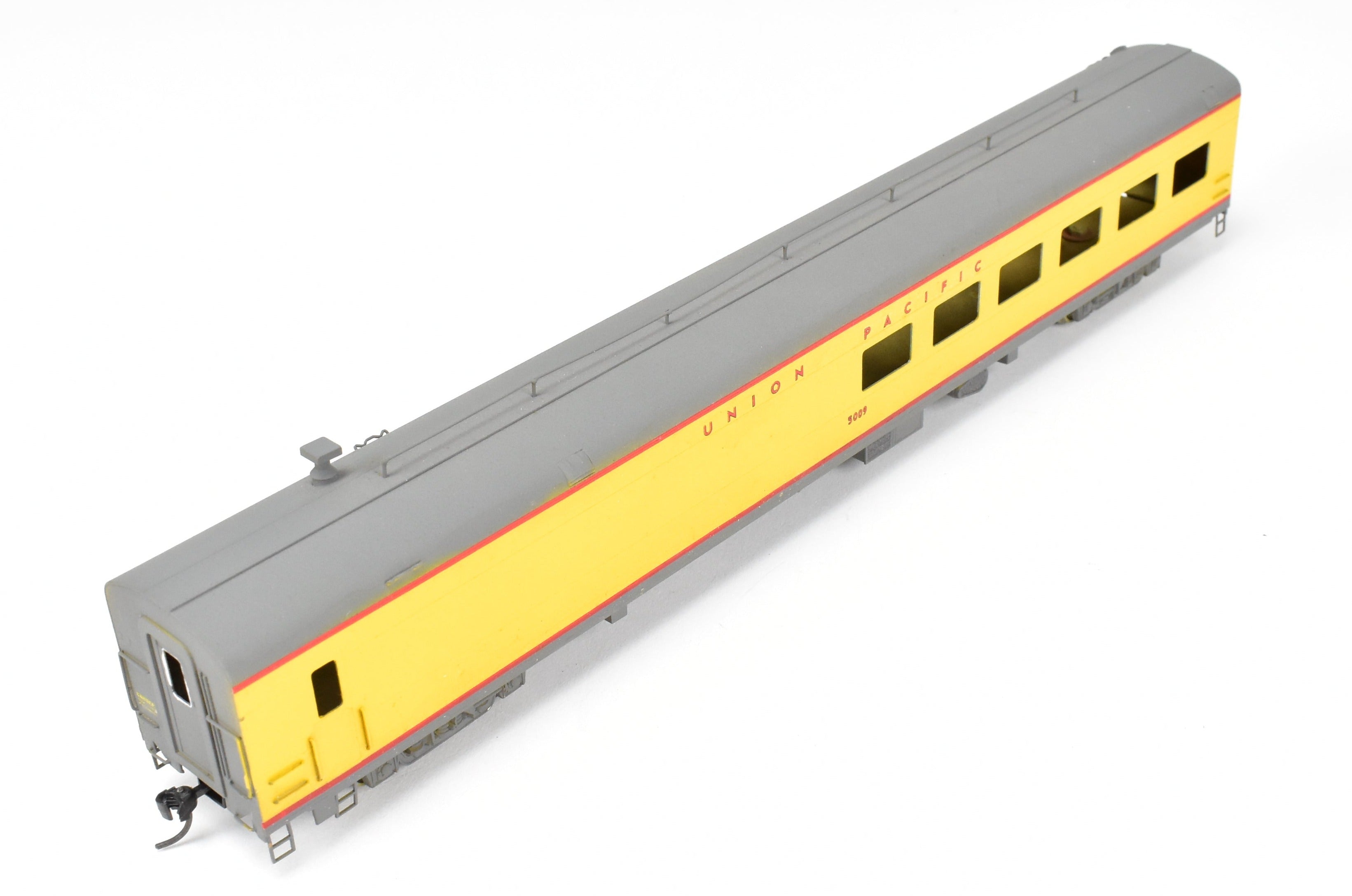 HO Scale Brass Model Train - S. Soho & Co. Union Pacific ACF #5009 Lunch Counter - Lounge Car
