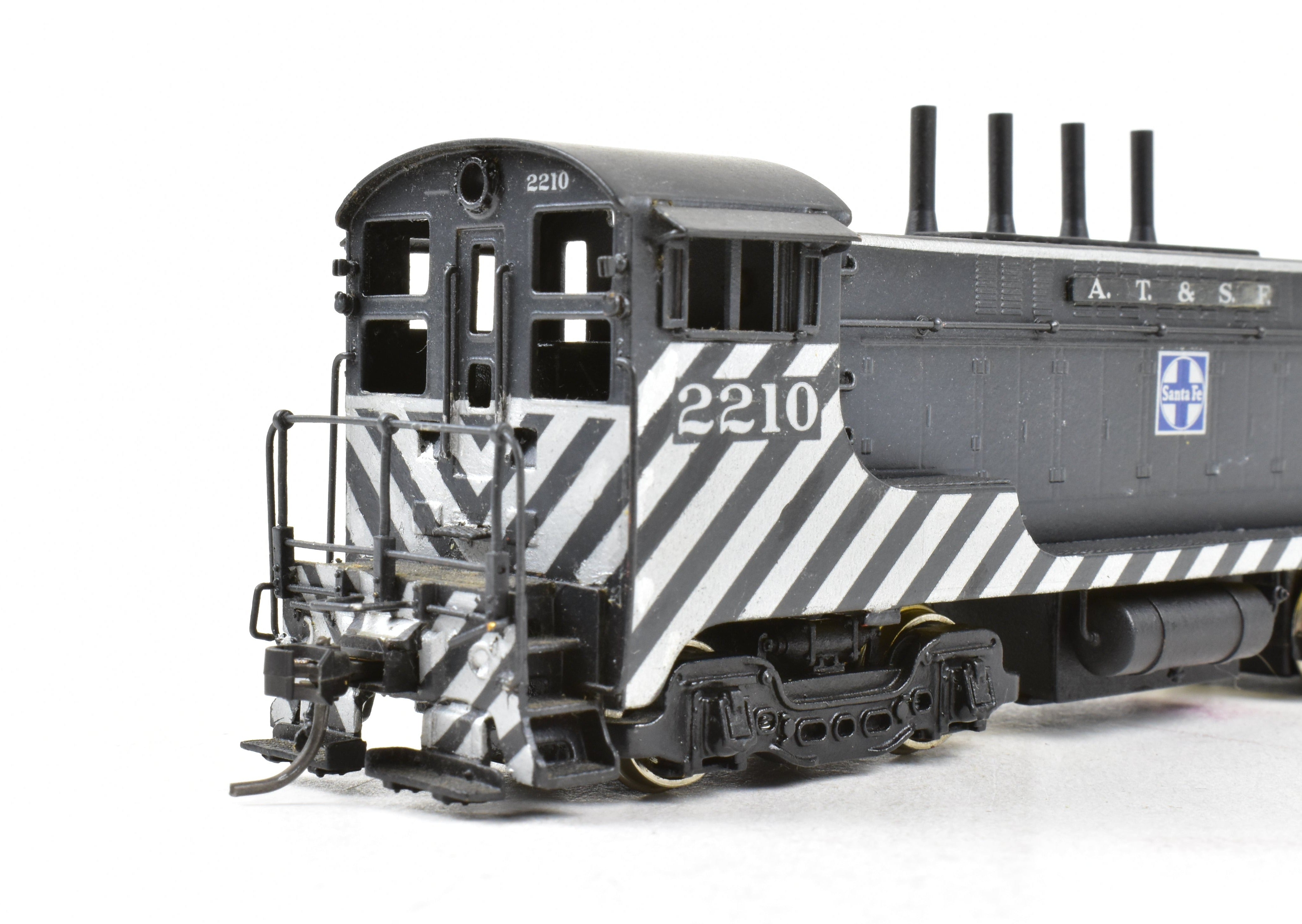HO Scale Brass Hallmark Models ATSF - Santa Fe Baldwin VO - 1000 Diesel Switcher Model of the 1939 Version with Custom Painting