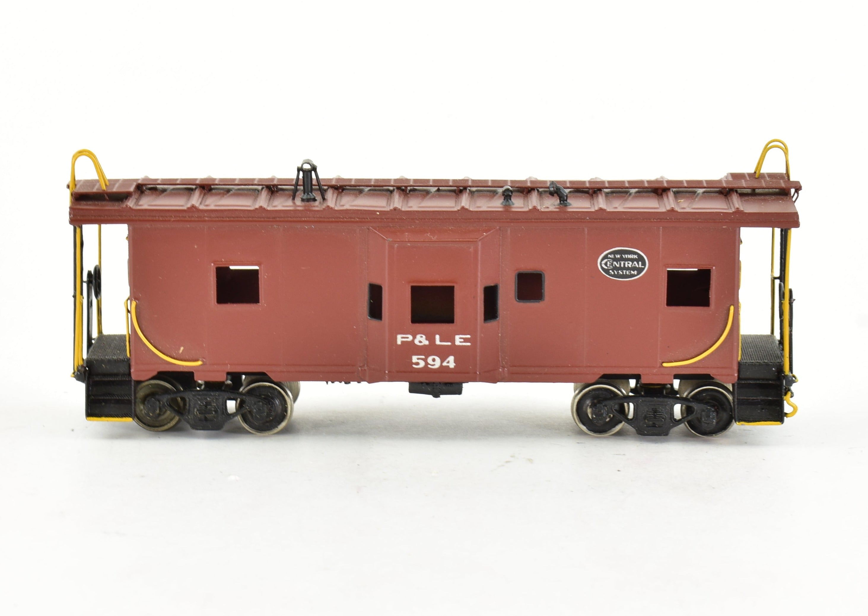 HO Scale Brass Alco Models Pittsburgh & Lake Erie (P&LE) Bay Window Cabin Car Caboose Model for Collectors and Train Enthusiasts