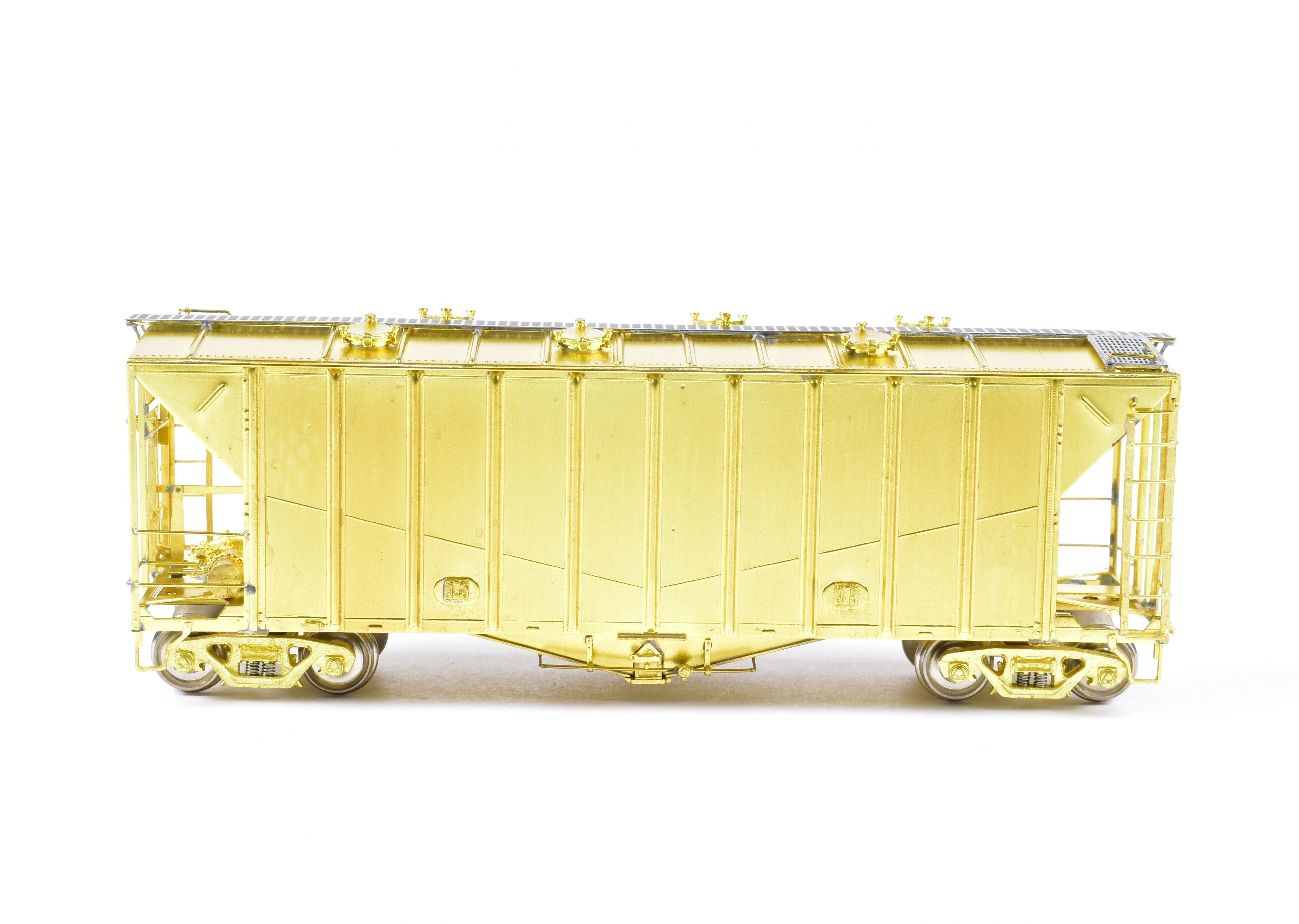1965 HO Brass Airslide Covered Hopper by OMI w/ Tri - Angular Gussets