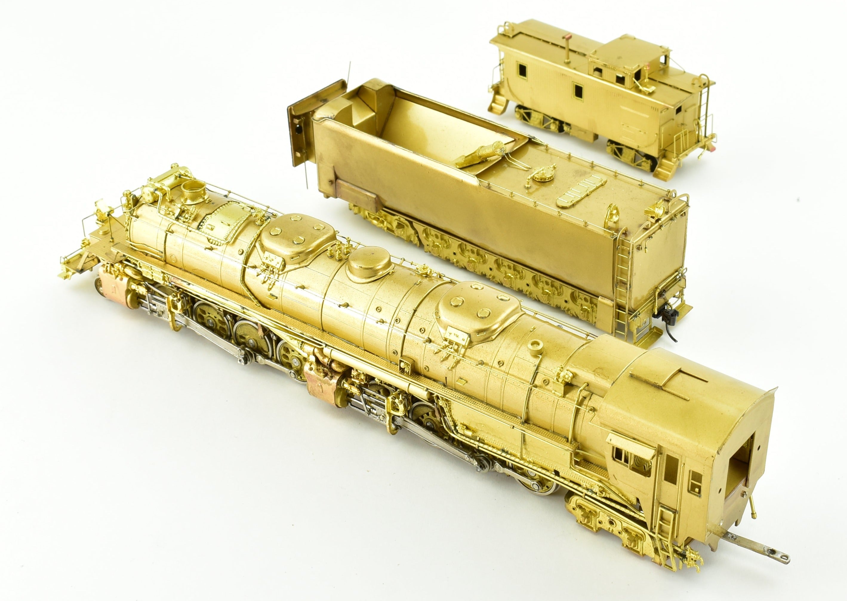 HO Scale Brass Model Train - Westside Model Co. DM&IR - Duluth, Missabe, & Iron Range 2-8-8-4 Yellowstone M-4 Steam Locomotive with Caboose