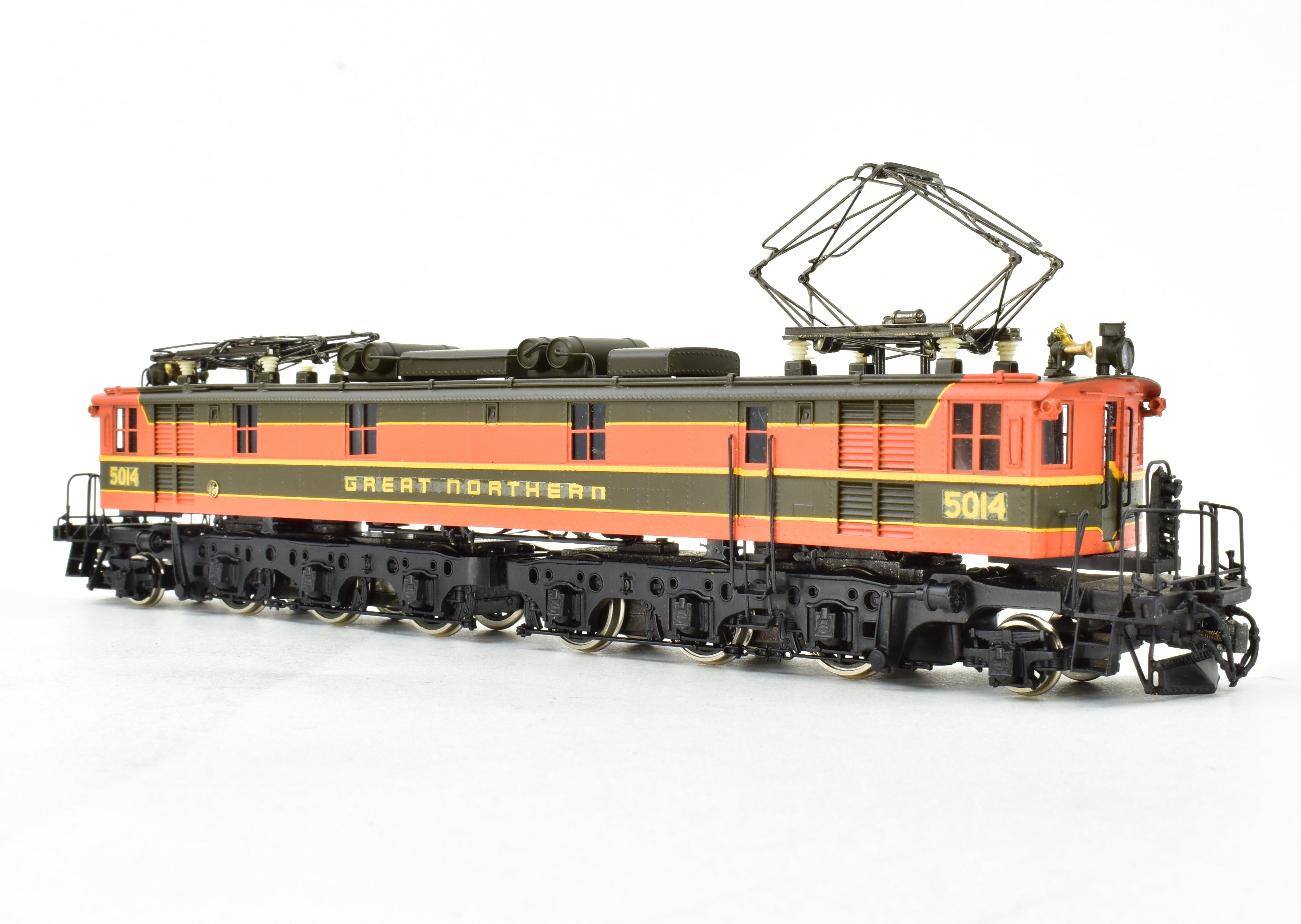 HO Scale Brass Tenshodo GN - Great Northern Y - 1 Electric Locomotive Model from 1978 - 1980 Run in FP Empire Builder Scheme No. 5014