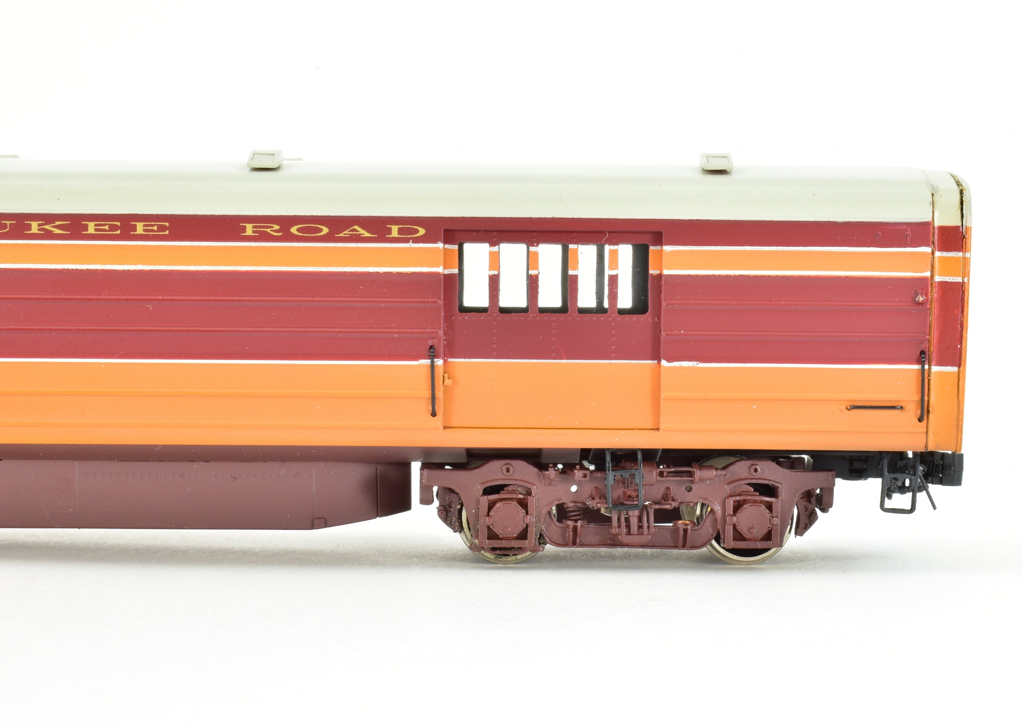 HO Scale Brass Precision Scale Co. Model - Milwaukee Road 1939 Hiawatha 60 Foot Express Baggage Car with Factory Painting