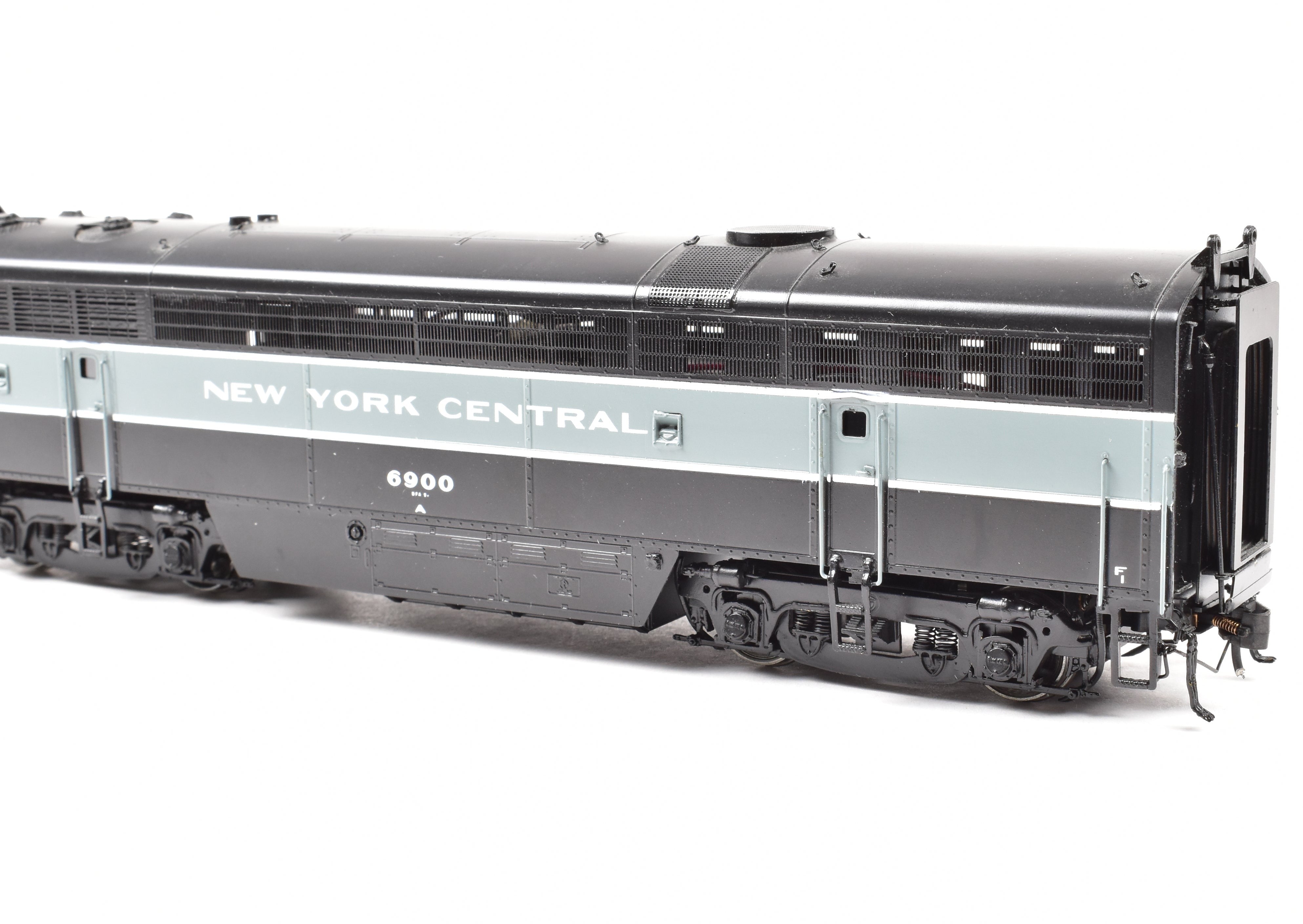 HO Scale Brass Locomotive Models - Overland Models Inc. New York Central Fairbanks Morse CFA 16 - 4/CFB 16 - 4 C - Liners, Factory Painted with Road Numbers 6600/6900