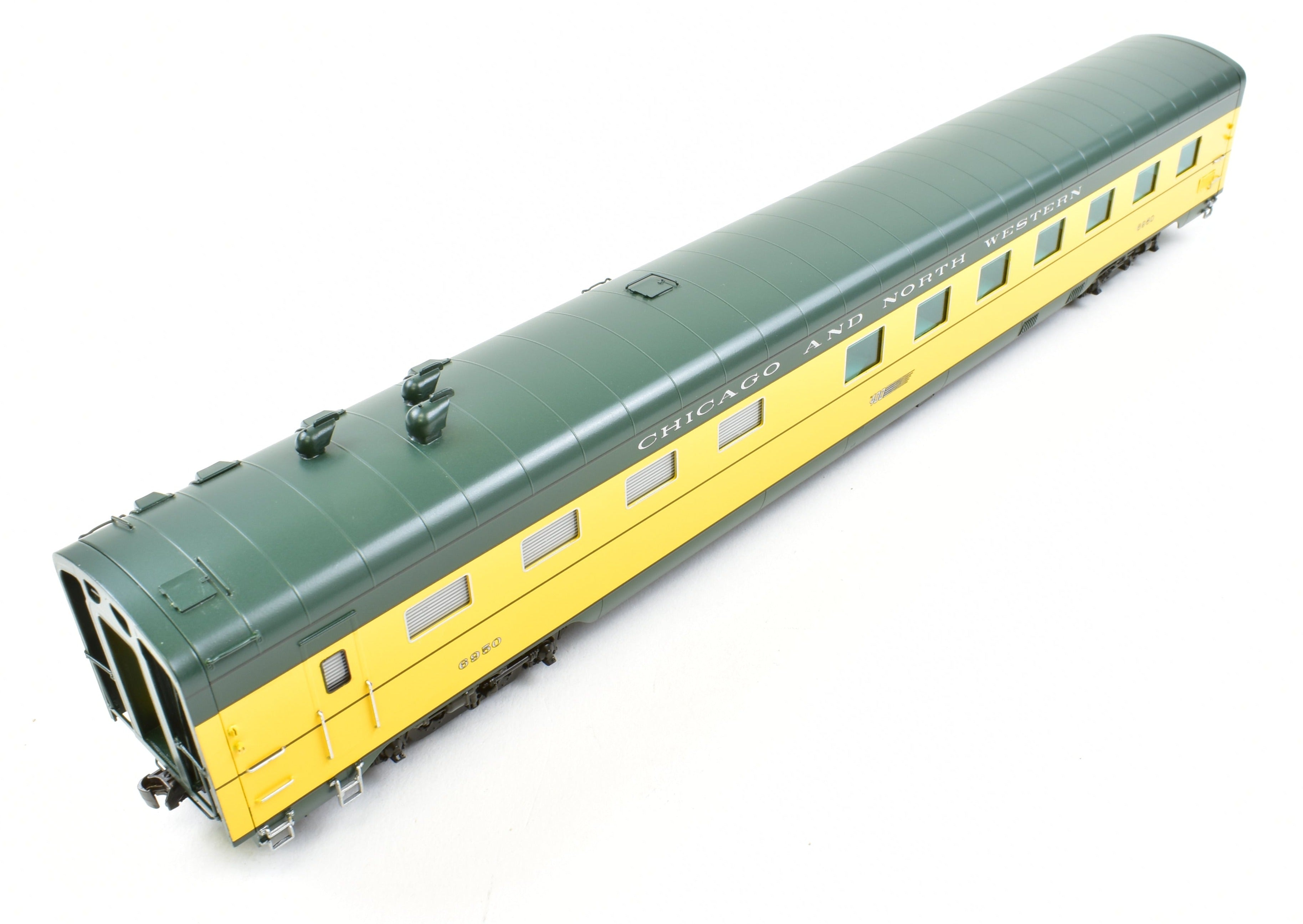 HO Scale Brass C&NW - Chicago and North Western 400 56 - Seat Diner Model FP 6950