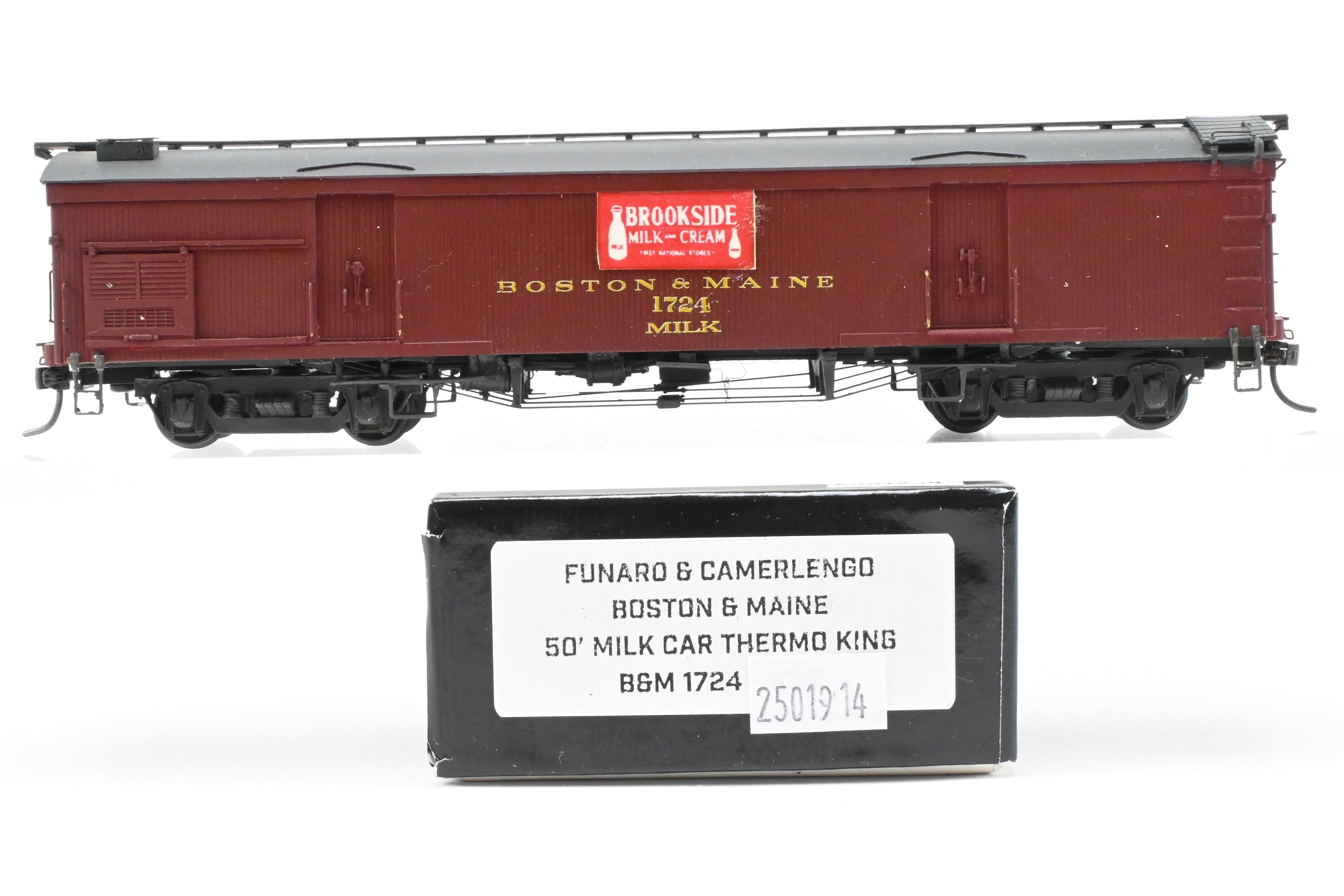 HO Resin Custom-Built & Painted Boston & Maine 50’ Wood Milk Car No. 1724
