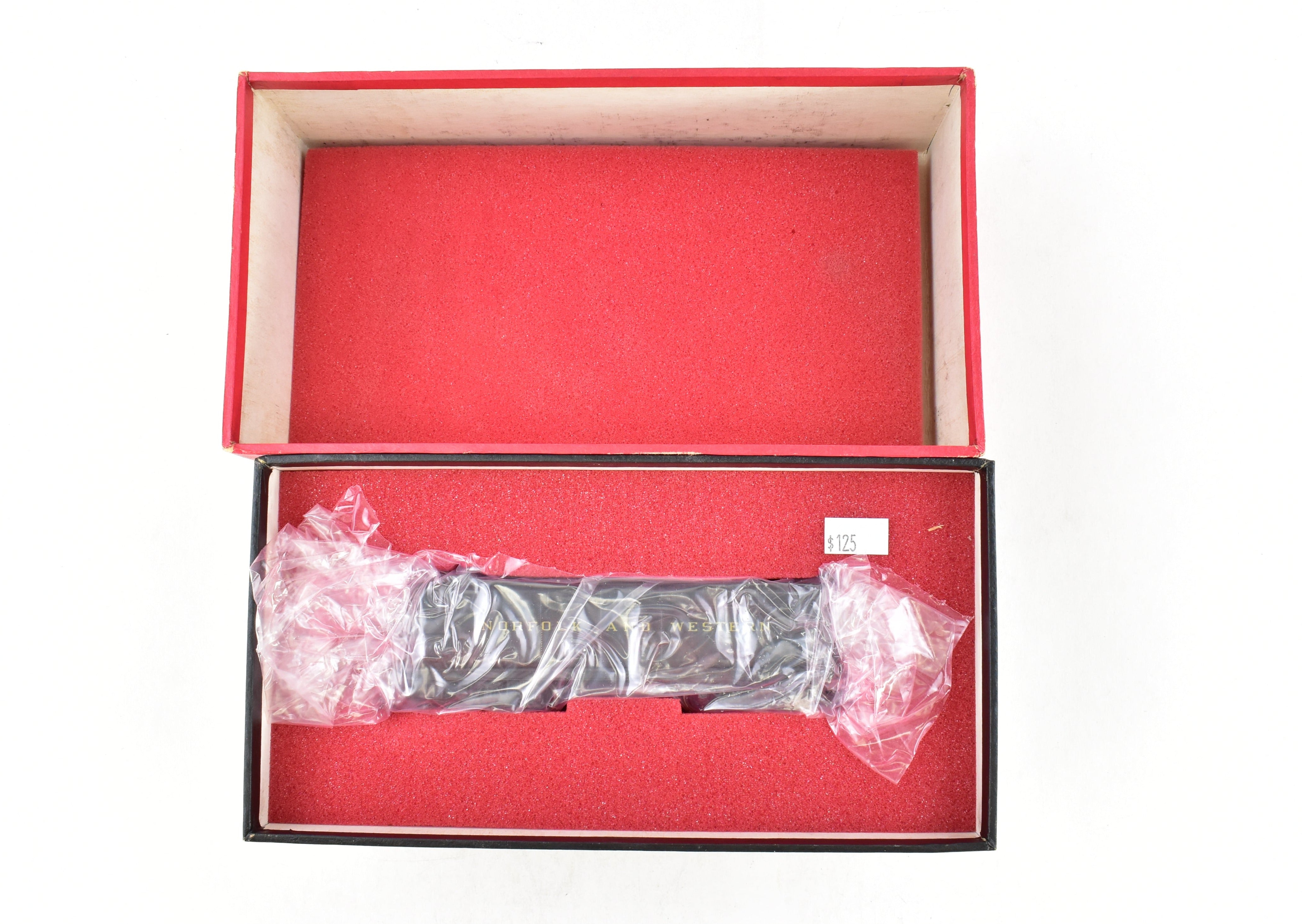 HO Brass Key Imports Norfolk & Western A Class 27K Gallon Auxiliary Tender